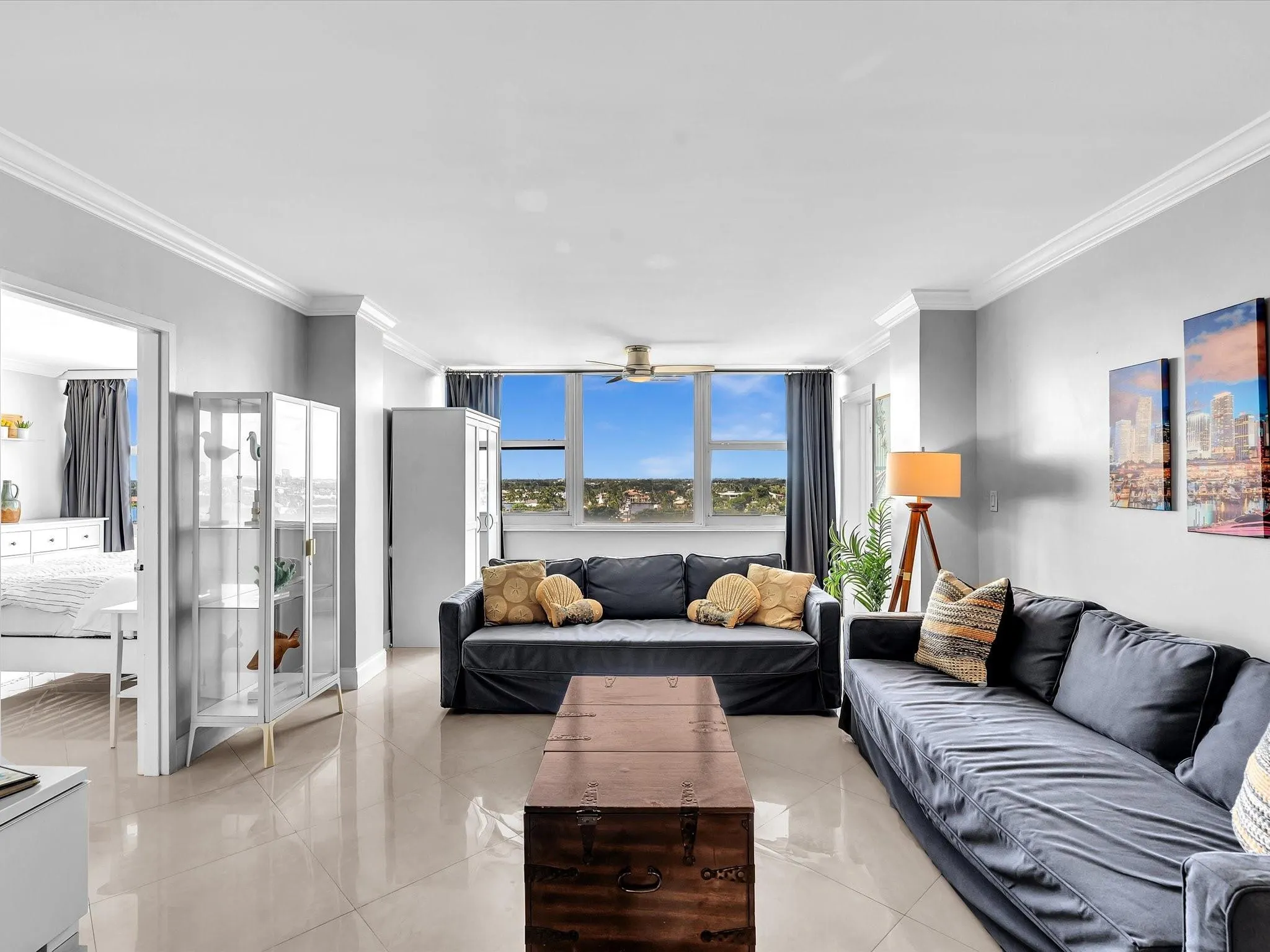 4040 Galt Ocean Dr, #811
