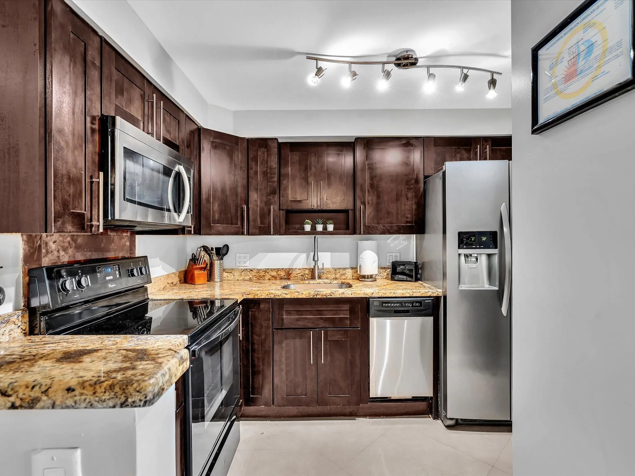 4040 Galt Ocean Dr, #811