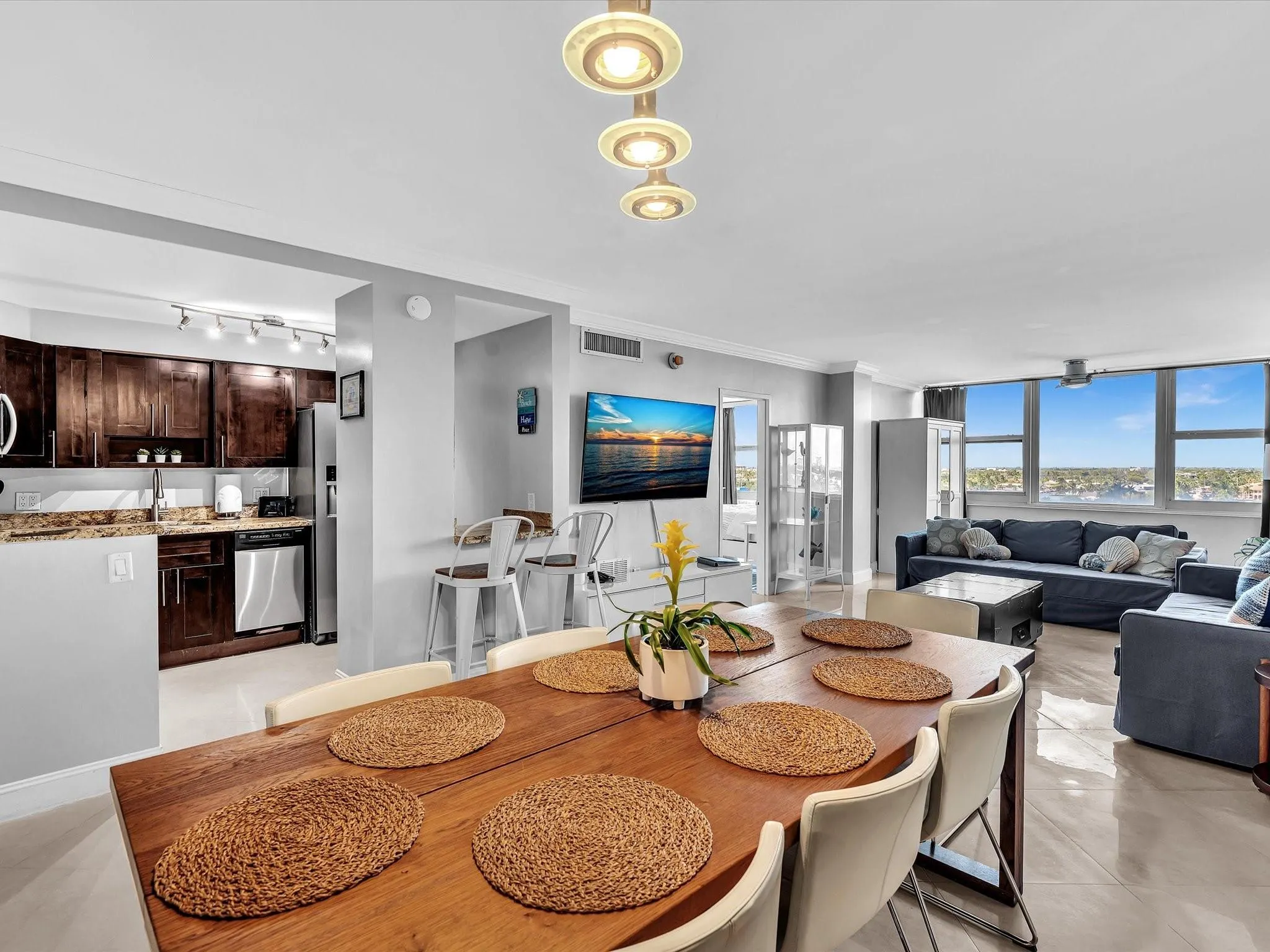 4040 Galt Ocean Dr, #811