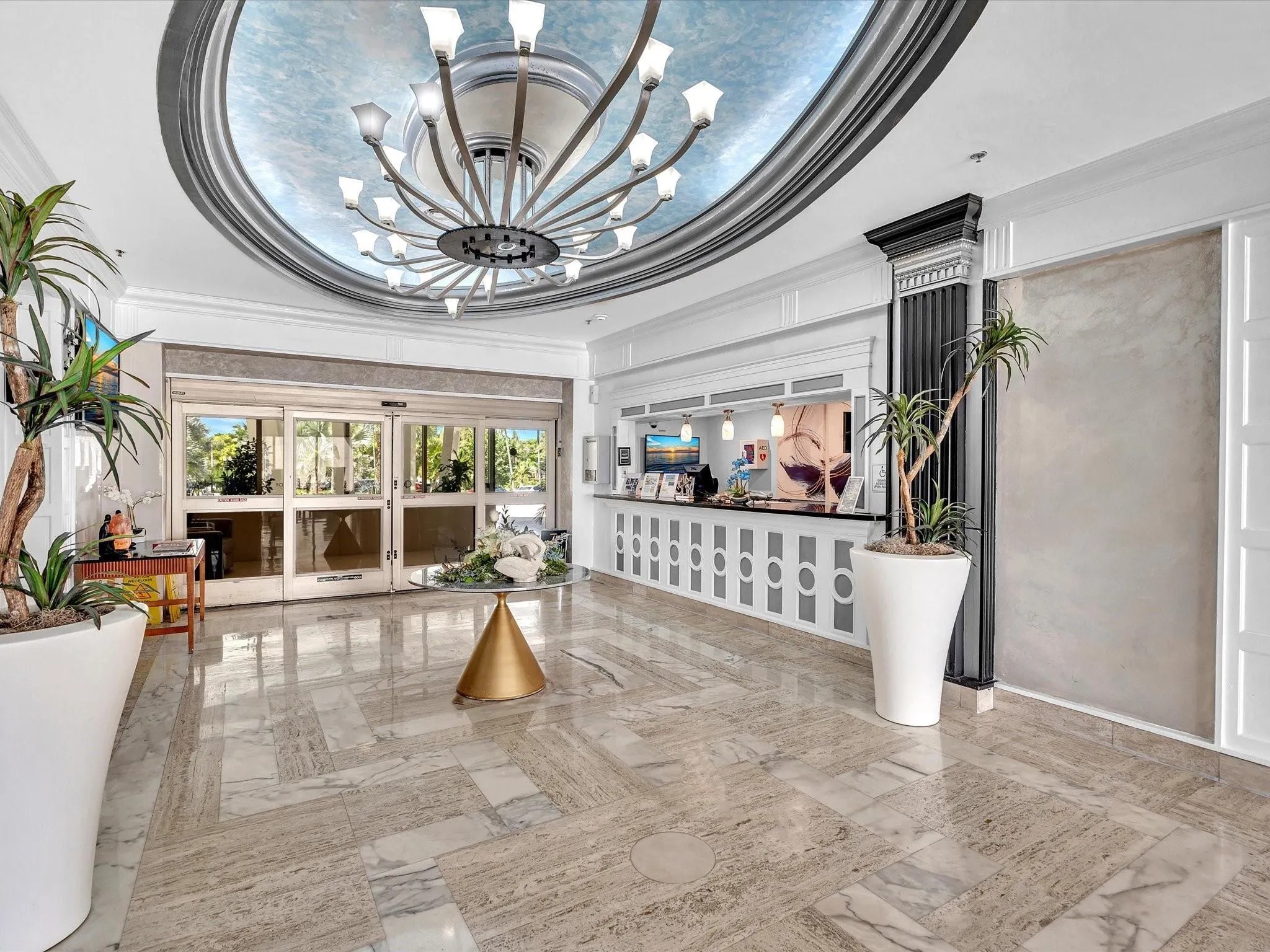 4040 Galt Ocean Dr, #811