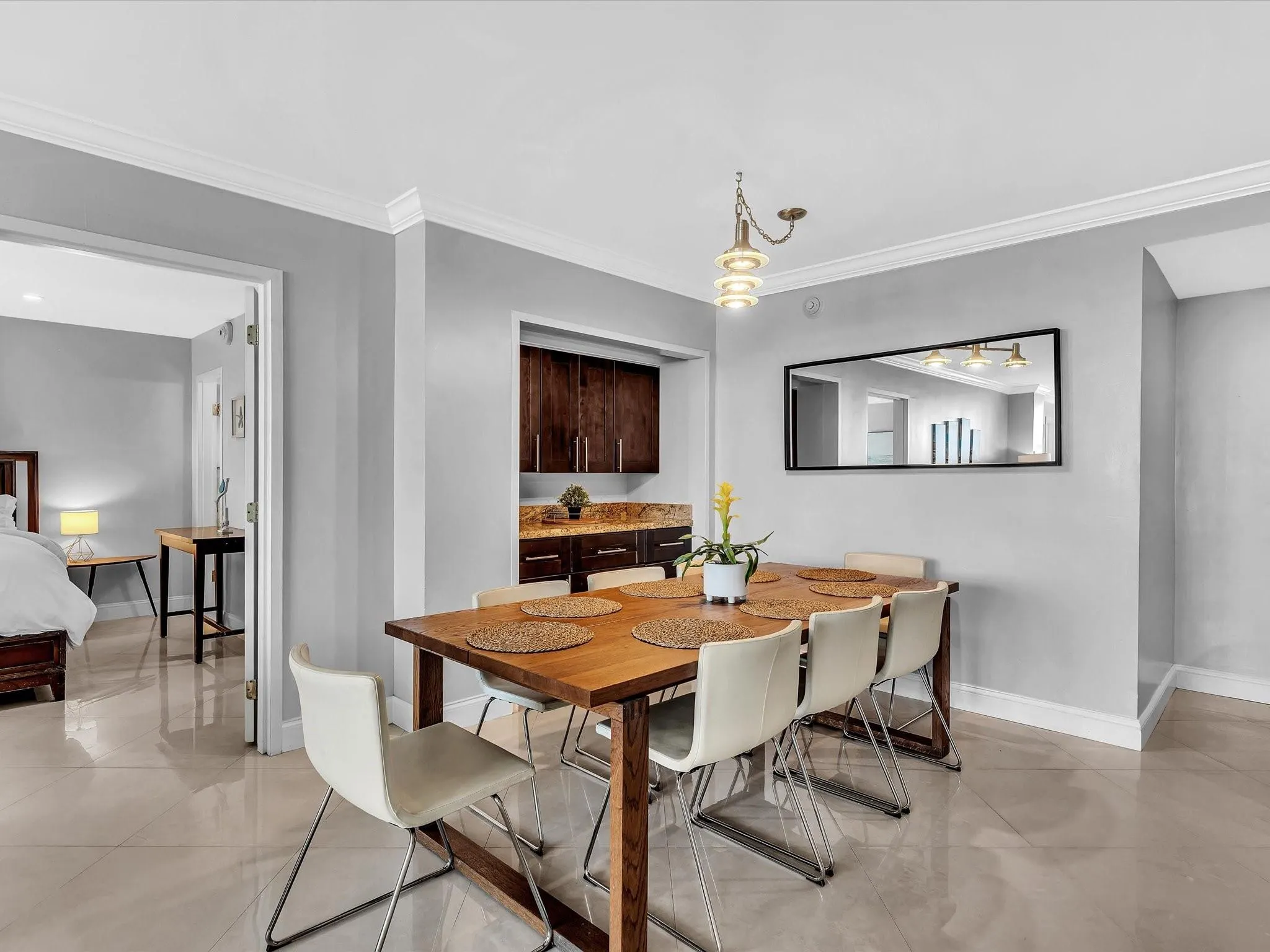 4040 Galt Ocean Dr, #811