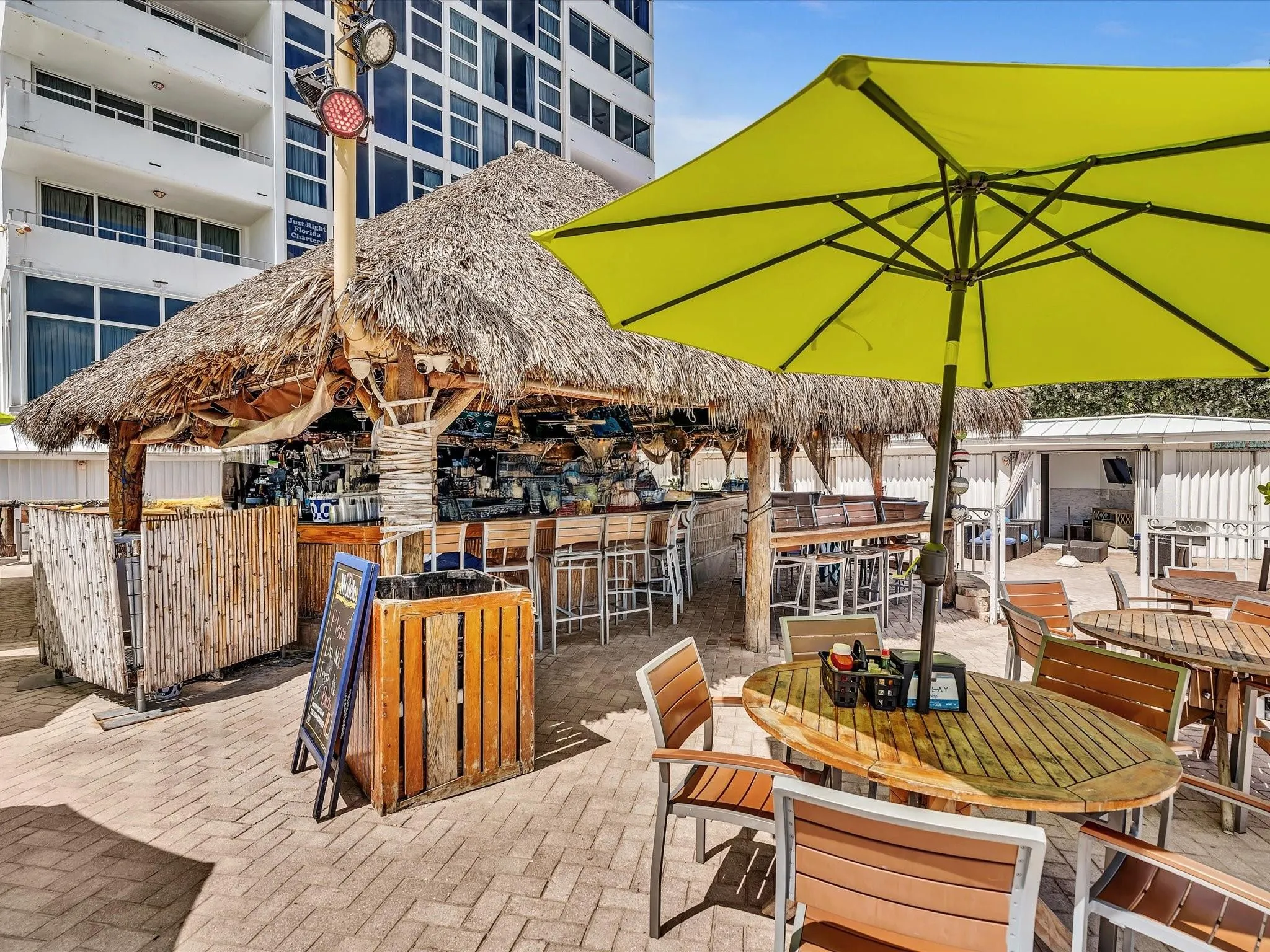 4040 Galt Ocean Dr, #811