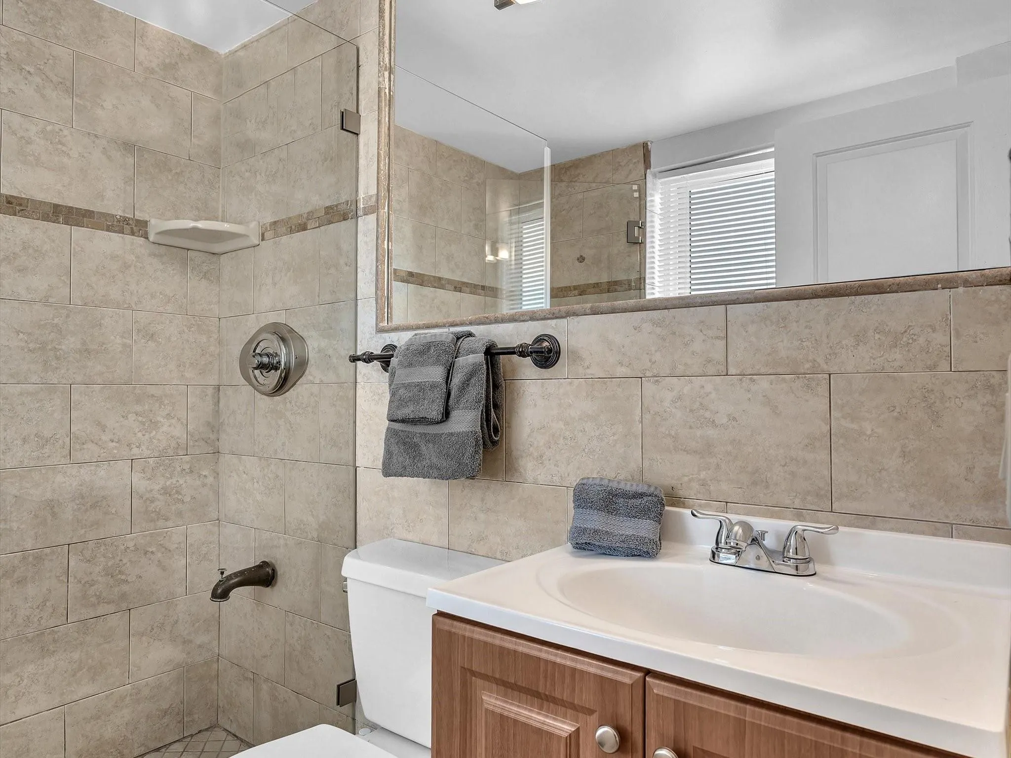 4040 Galt Ocean Dr, #811