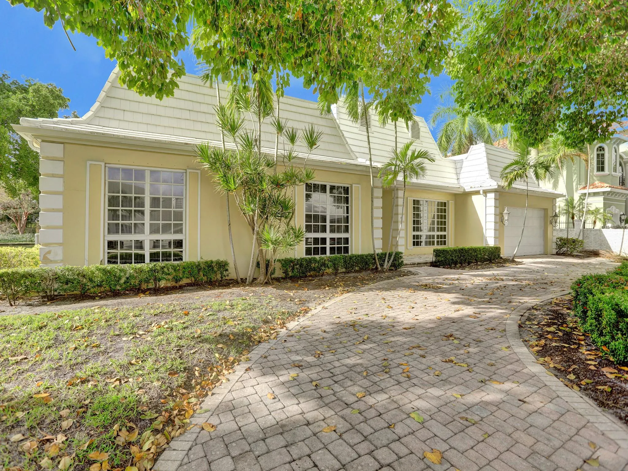 40 Compass Isle