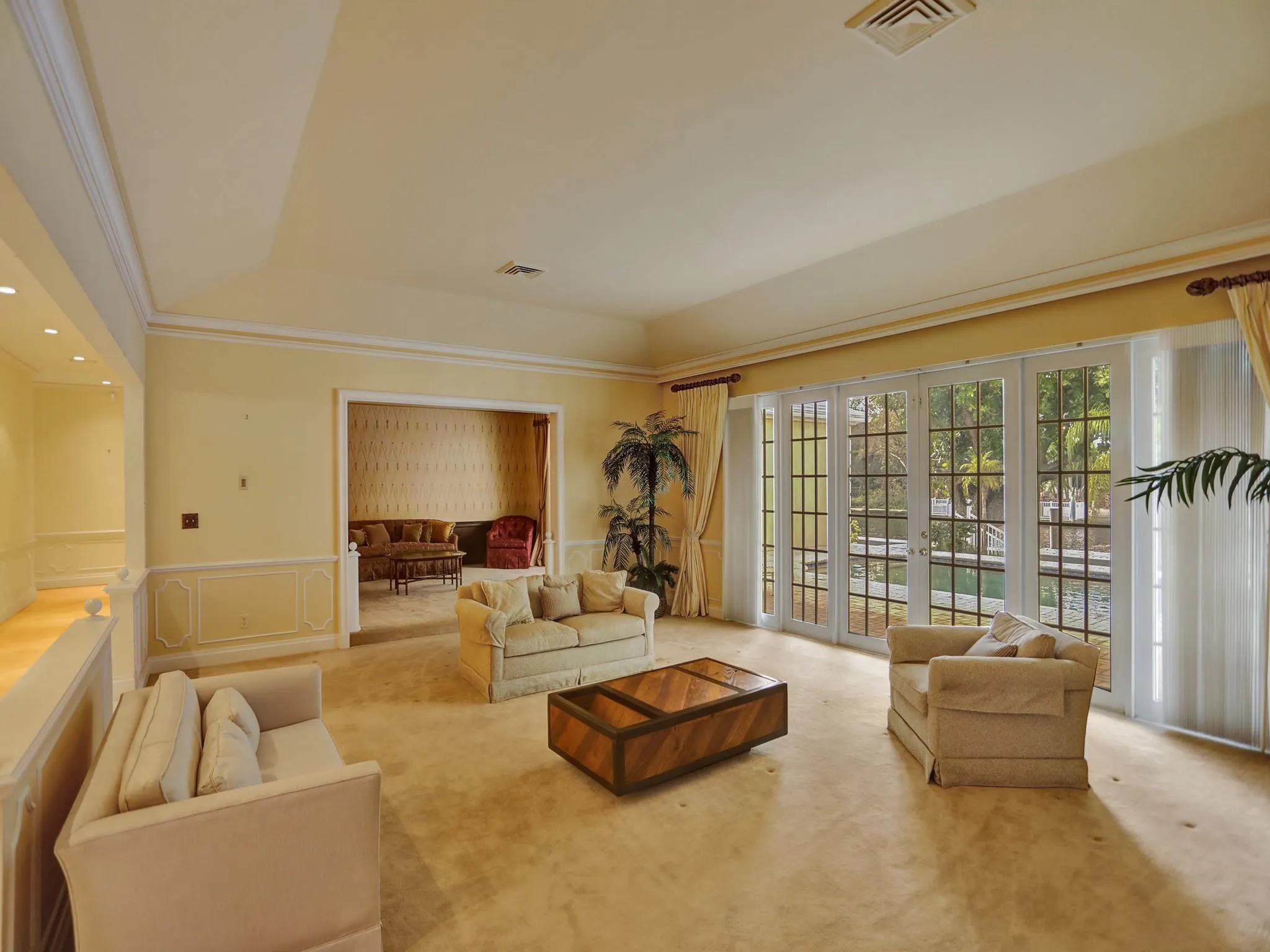 40 Compass Isle