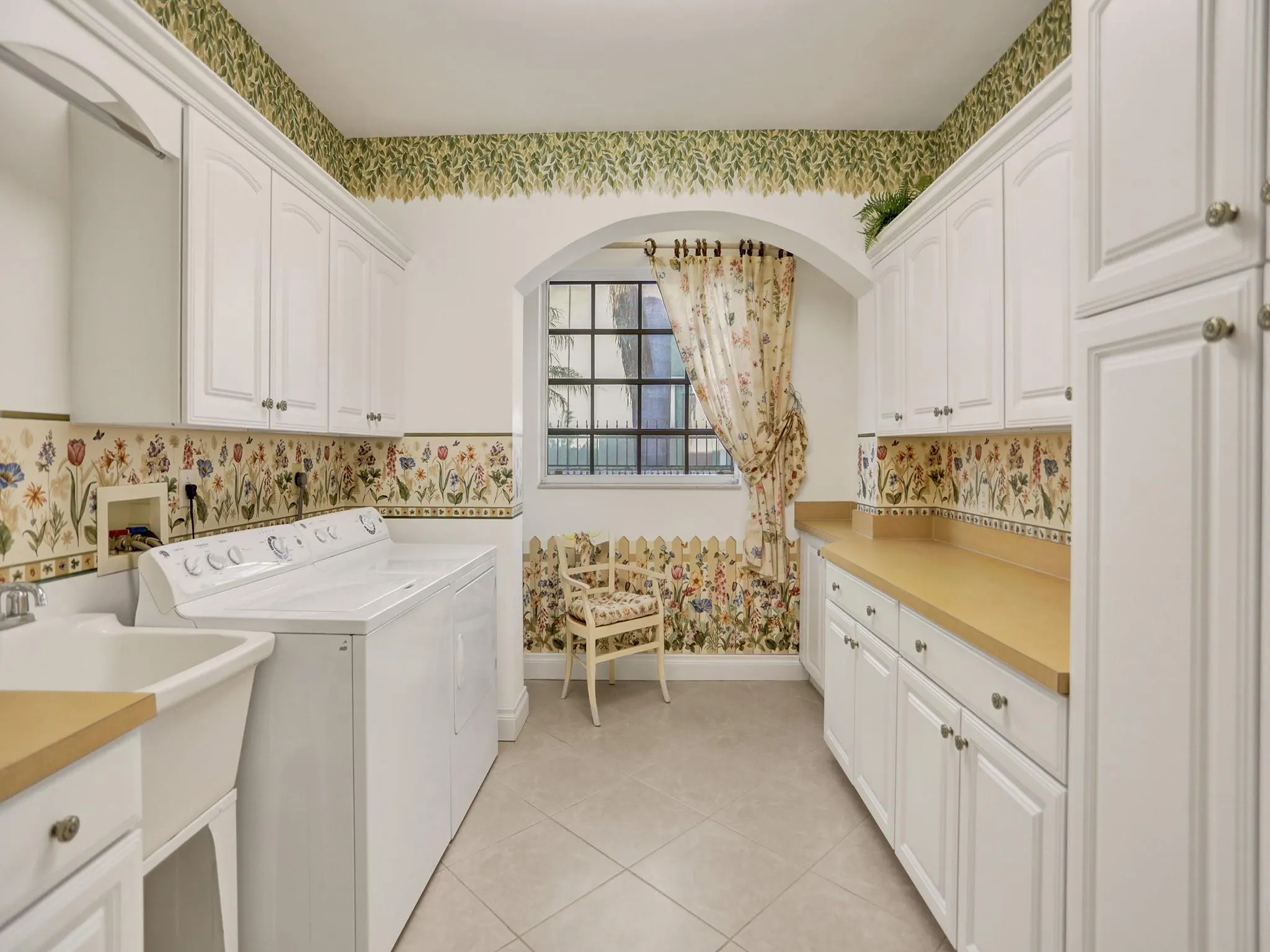 40 Compass Isle
