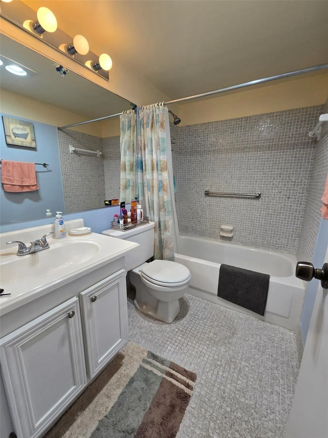 159 Newport J, #159