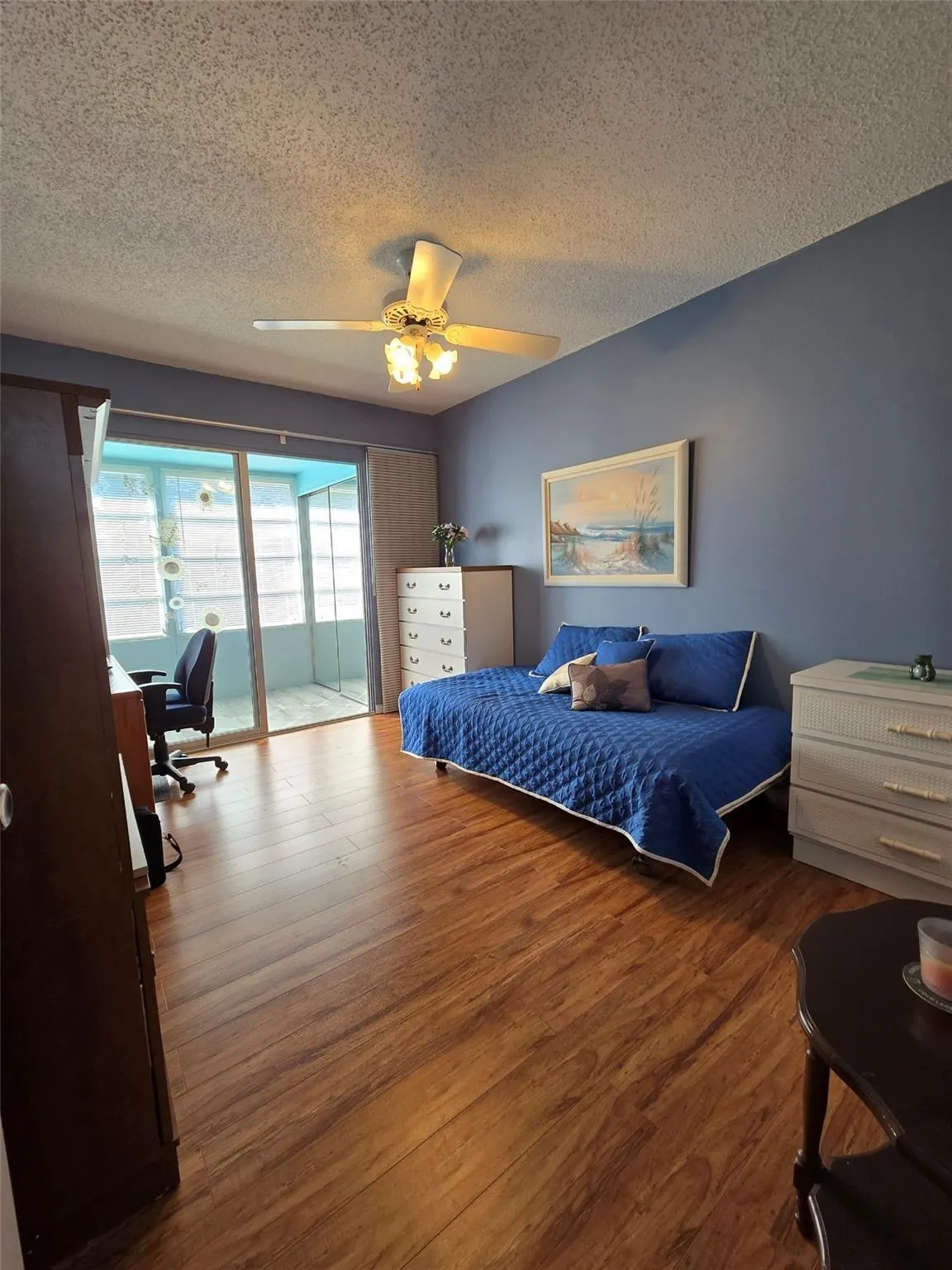 159 Newport J, #159
