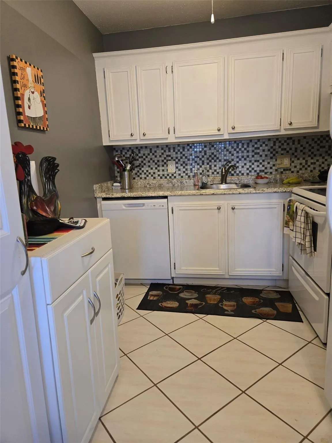 159 Newport J, #159