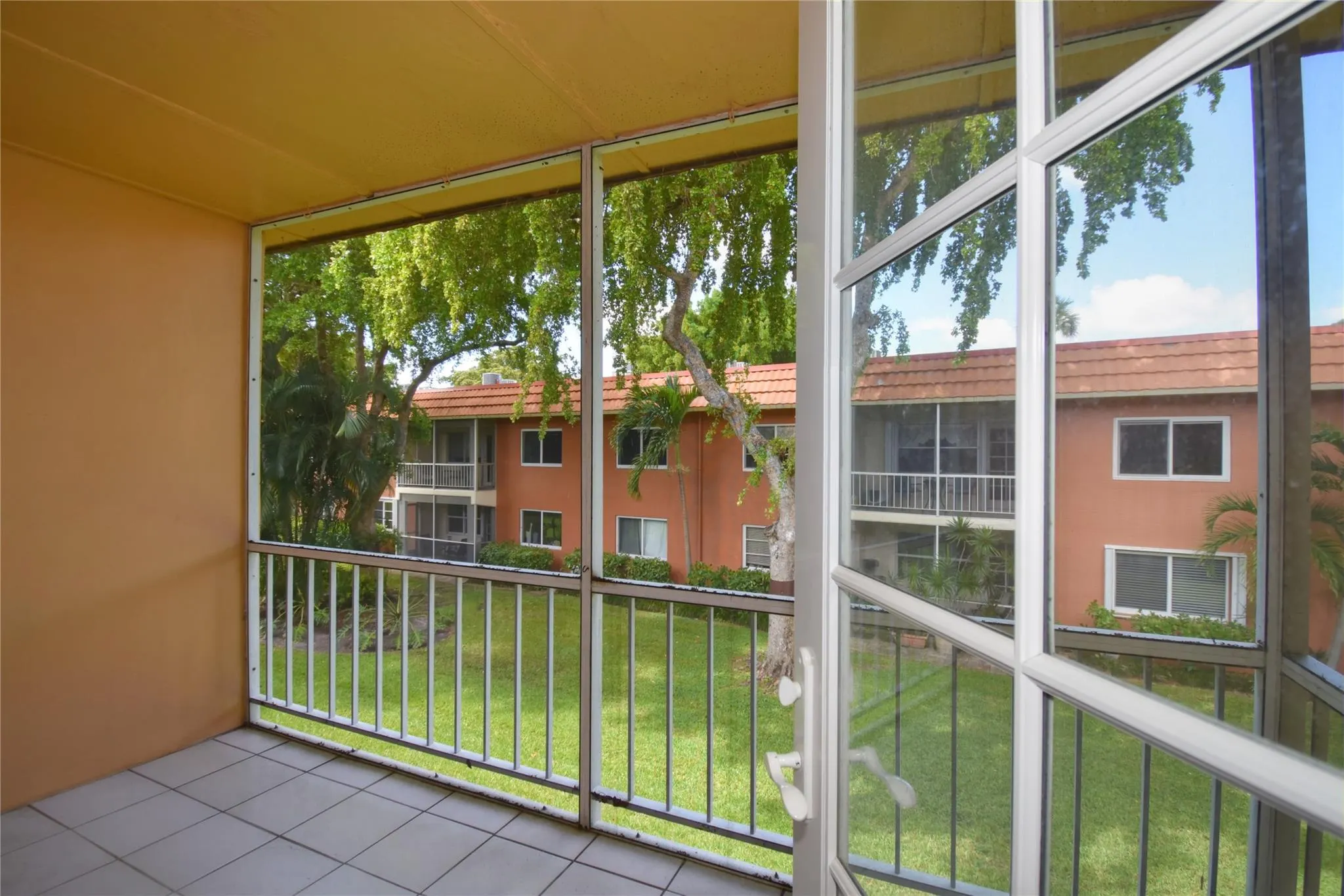 200 NE 19th Ct, #209M