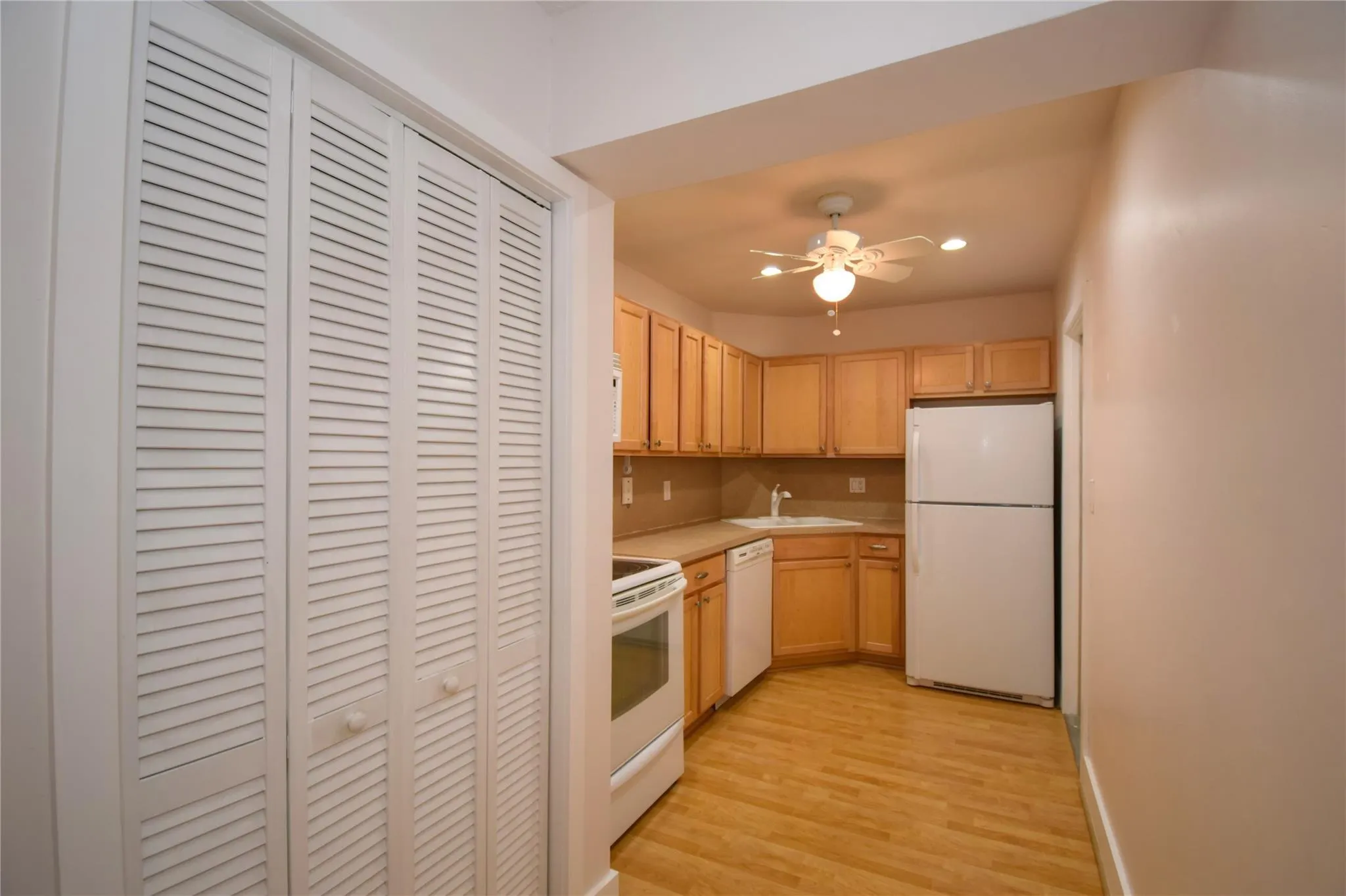 200 NE 19th Ct, #209M