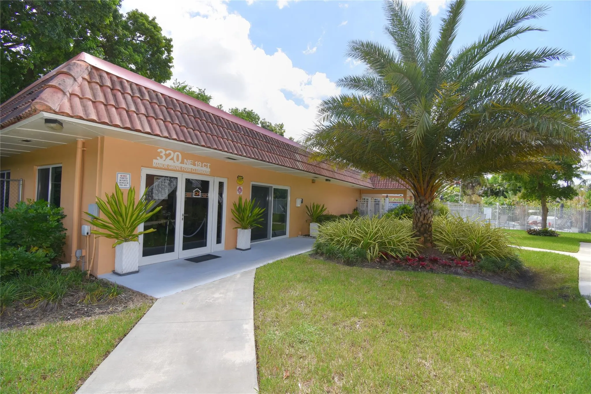 200 NE 19th Ct, #209M