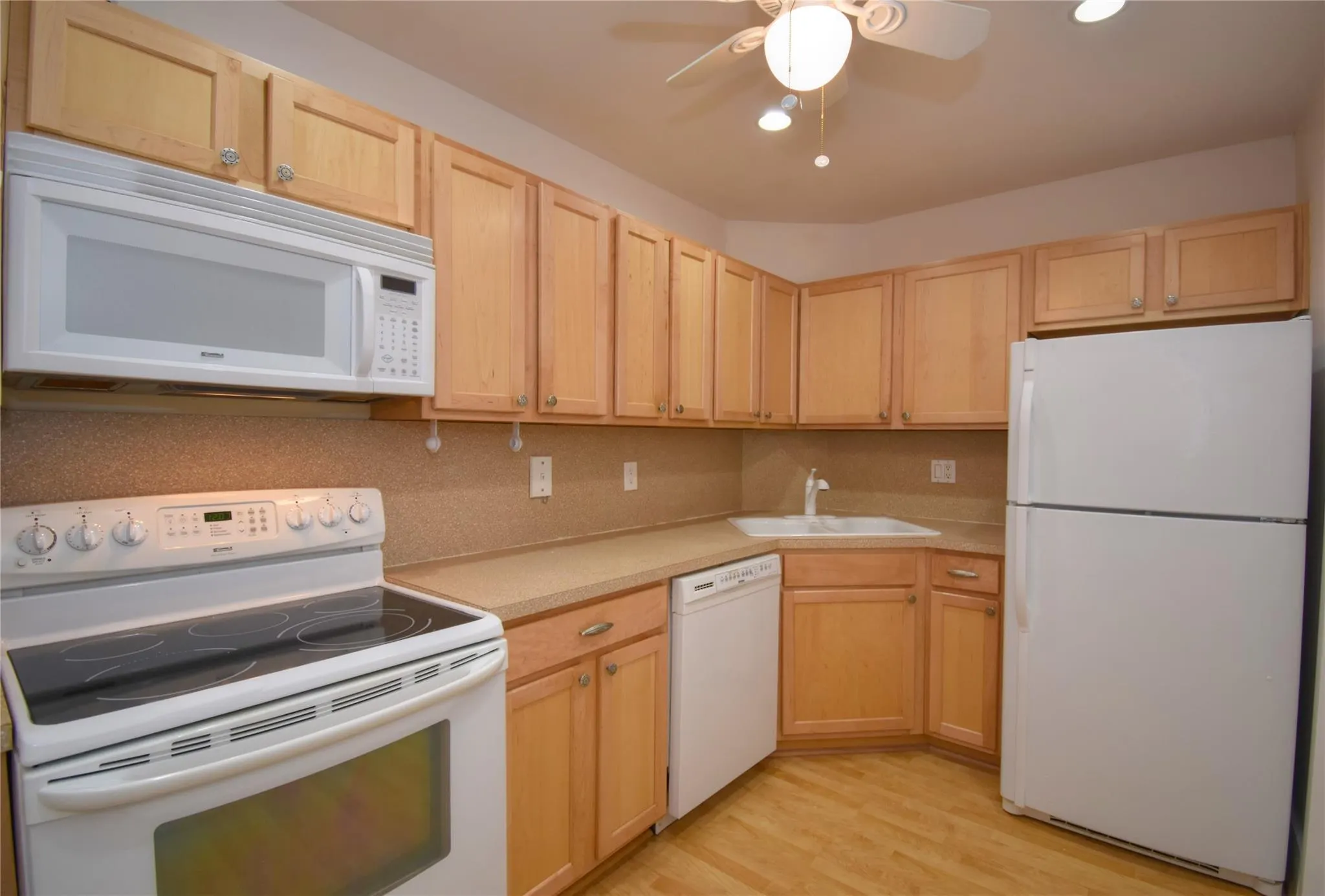200 NE 19th Ct, #209M