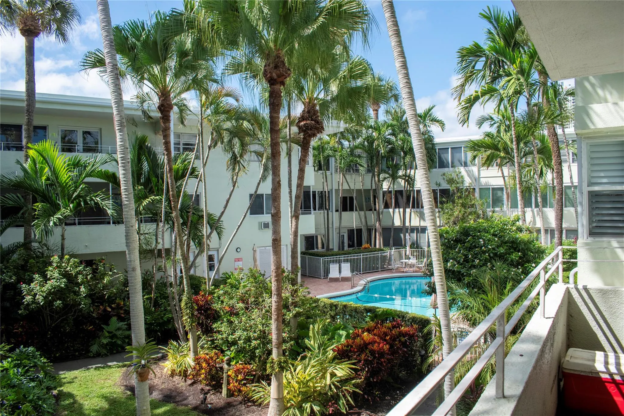1000 SE 4th St, #209