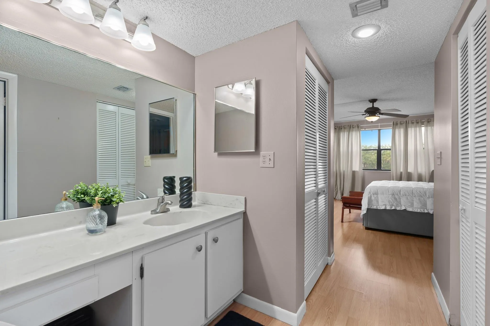 16051 Blatt Blvd, #212