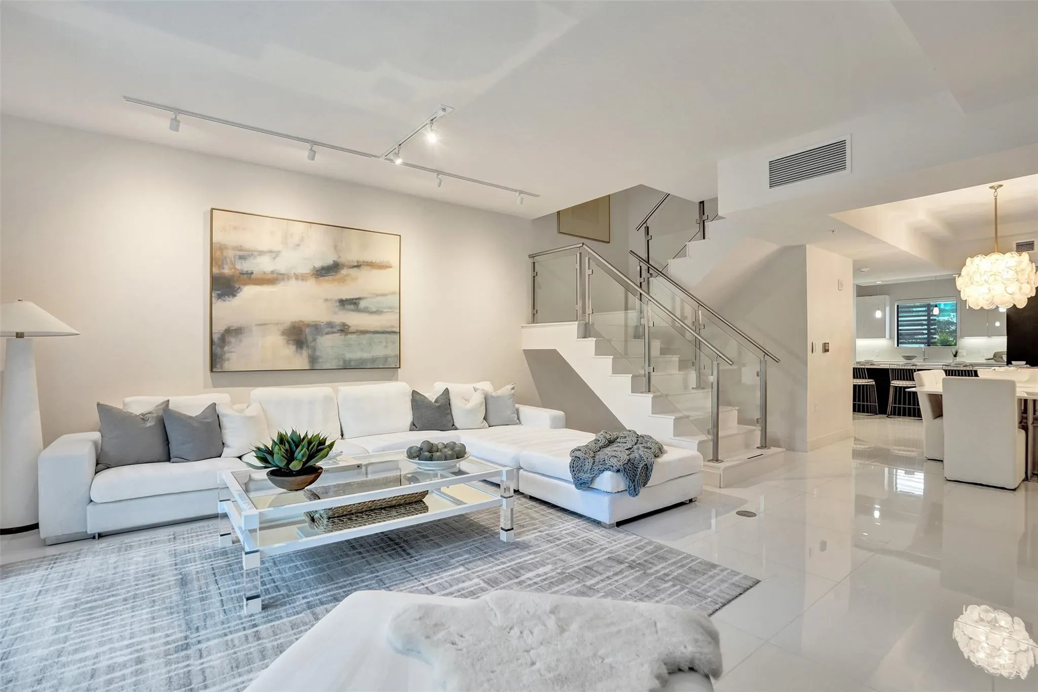 3030 N Ocean Blvd, #S104