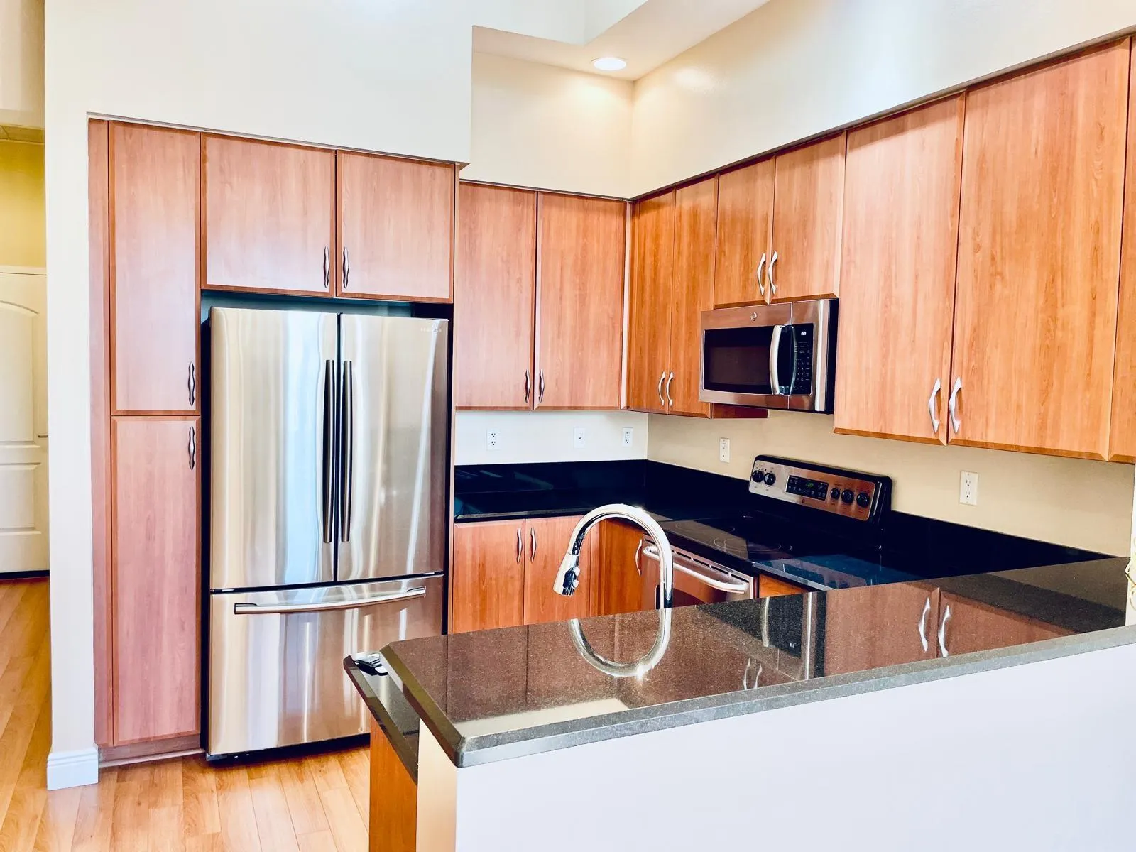 801 S Olive Ave, #409