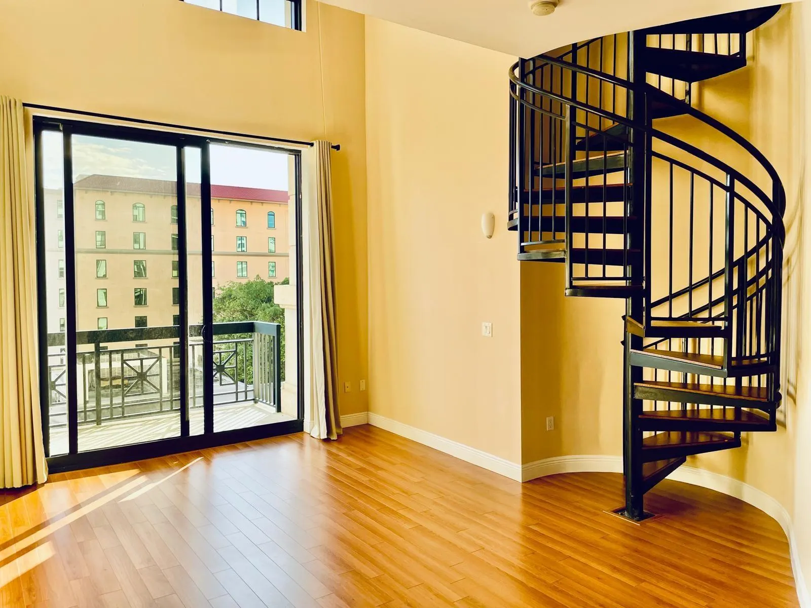 801 S Olive Ave, #409