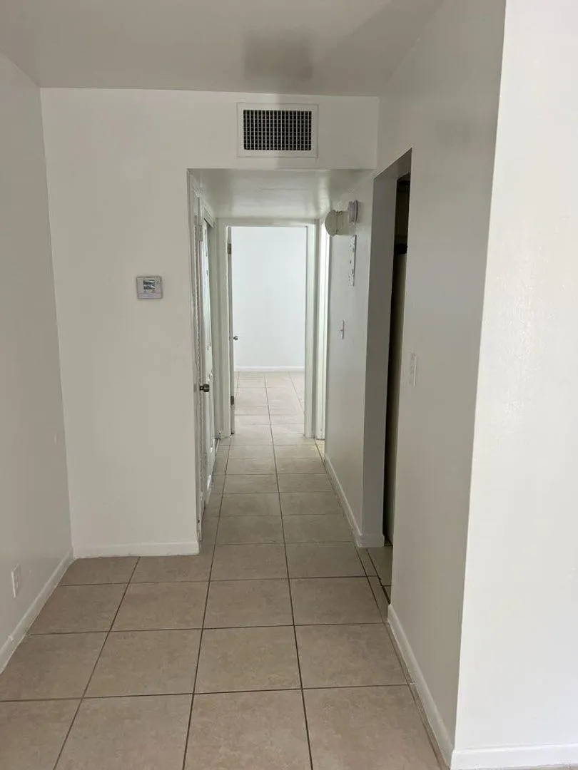 515 S Sequoia Dr, #211