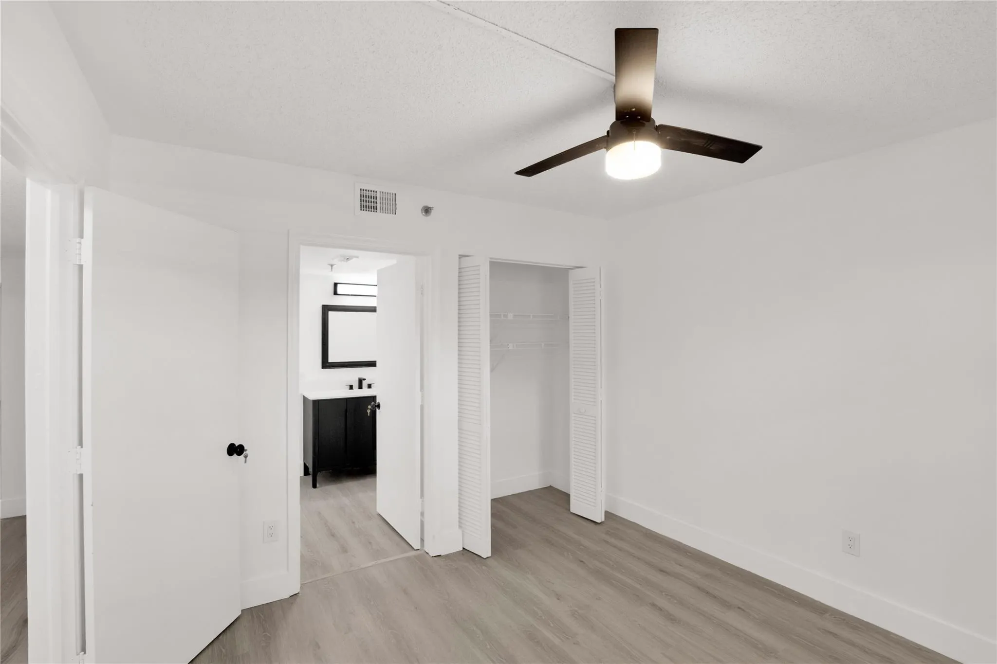 23344 Carolwood Ln, #302