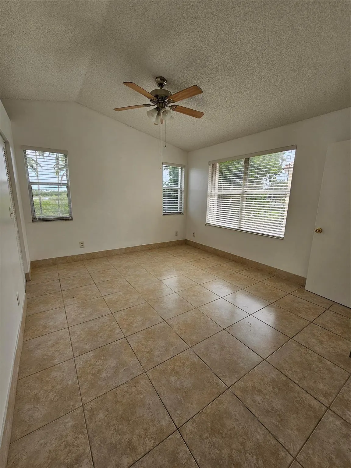 17830 SW 11th Ct