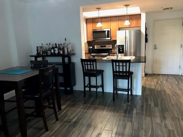 2000 N Bayshore Dr, #308