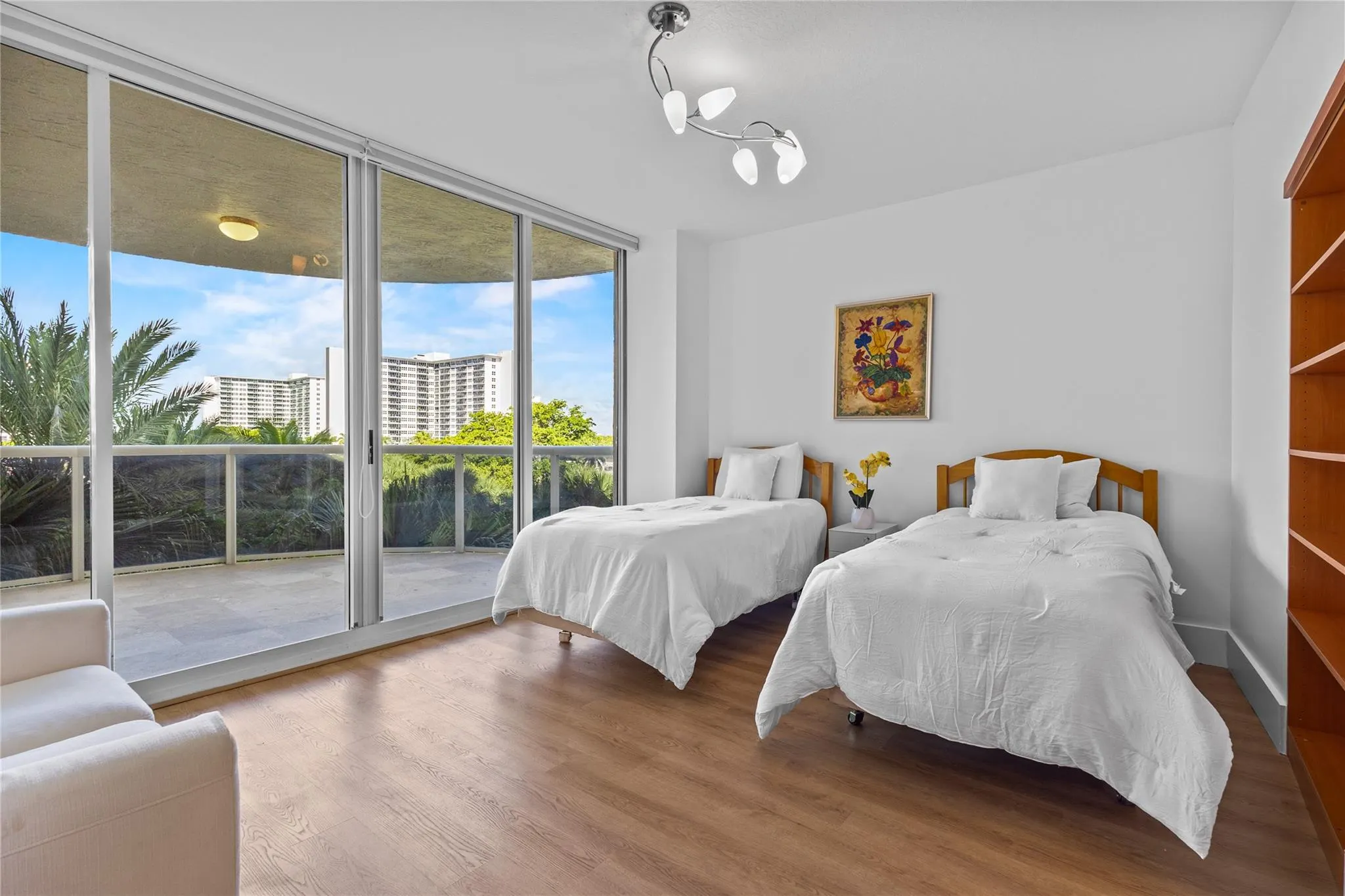 3200 N Ocean Blvd, #401