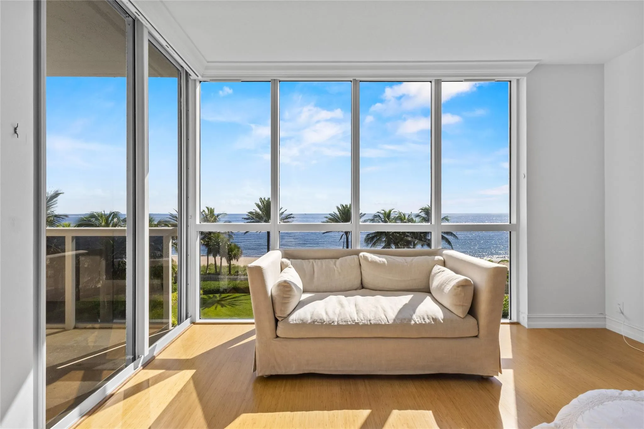 3200 N Ocean Blvd, #401