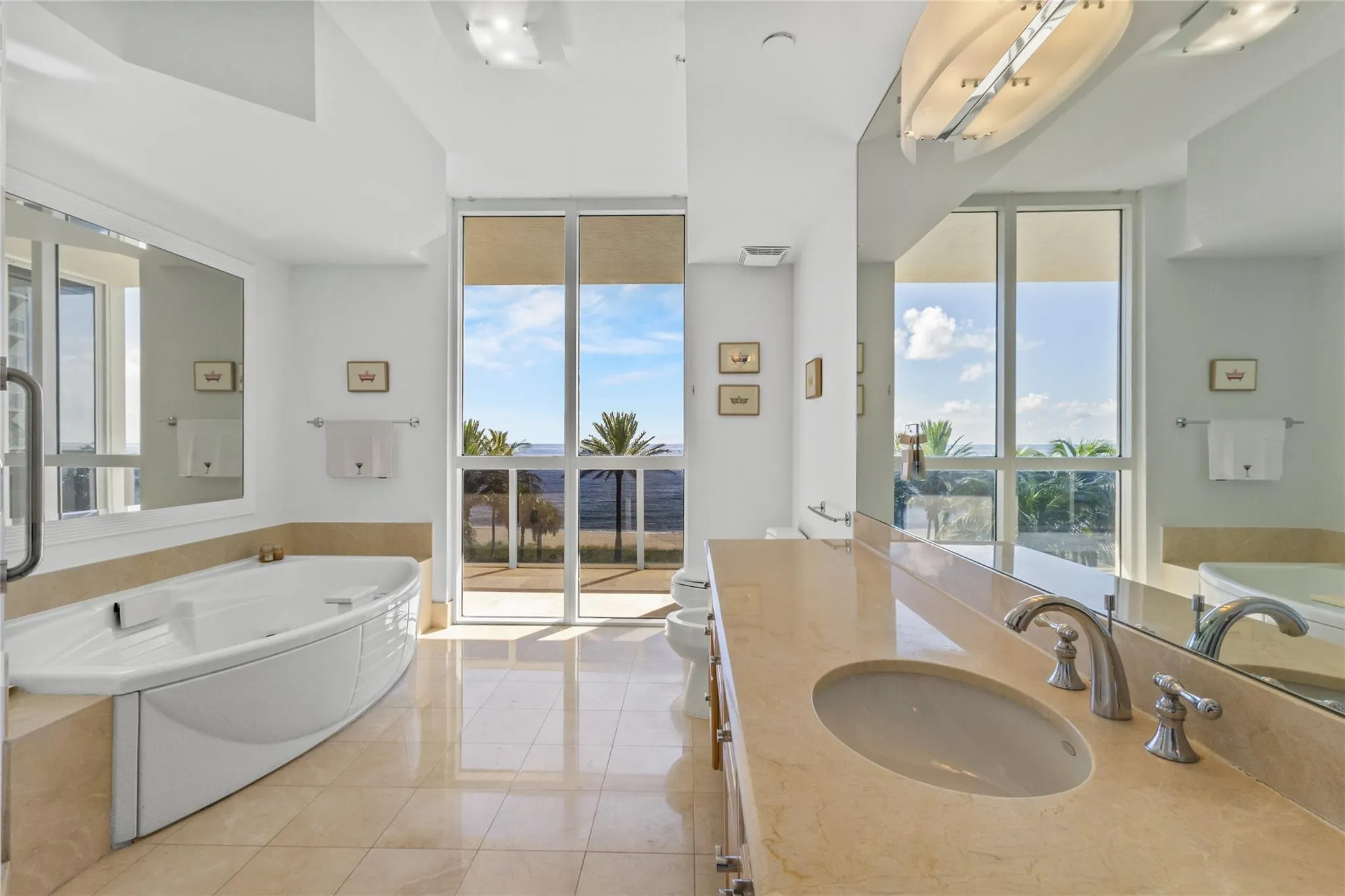3200 N Ocean Blvd, #401