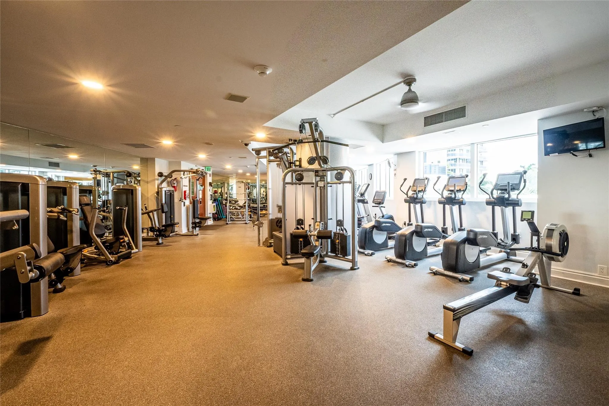 3200 N Ocean Blvd, #401