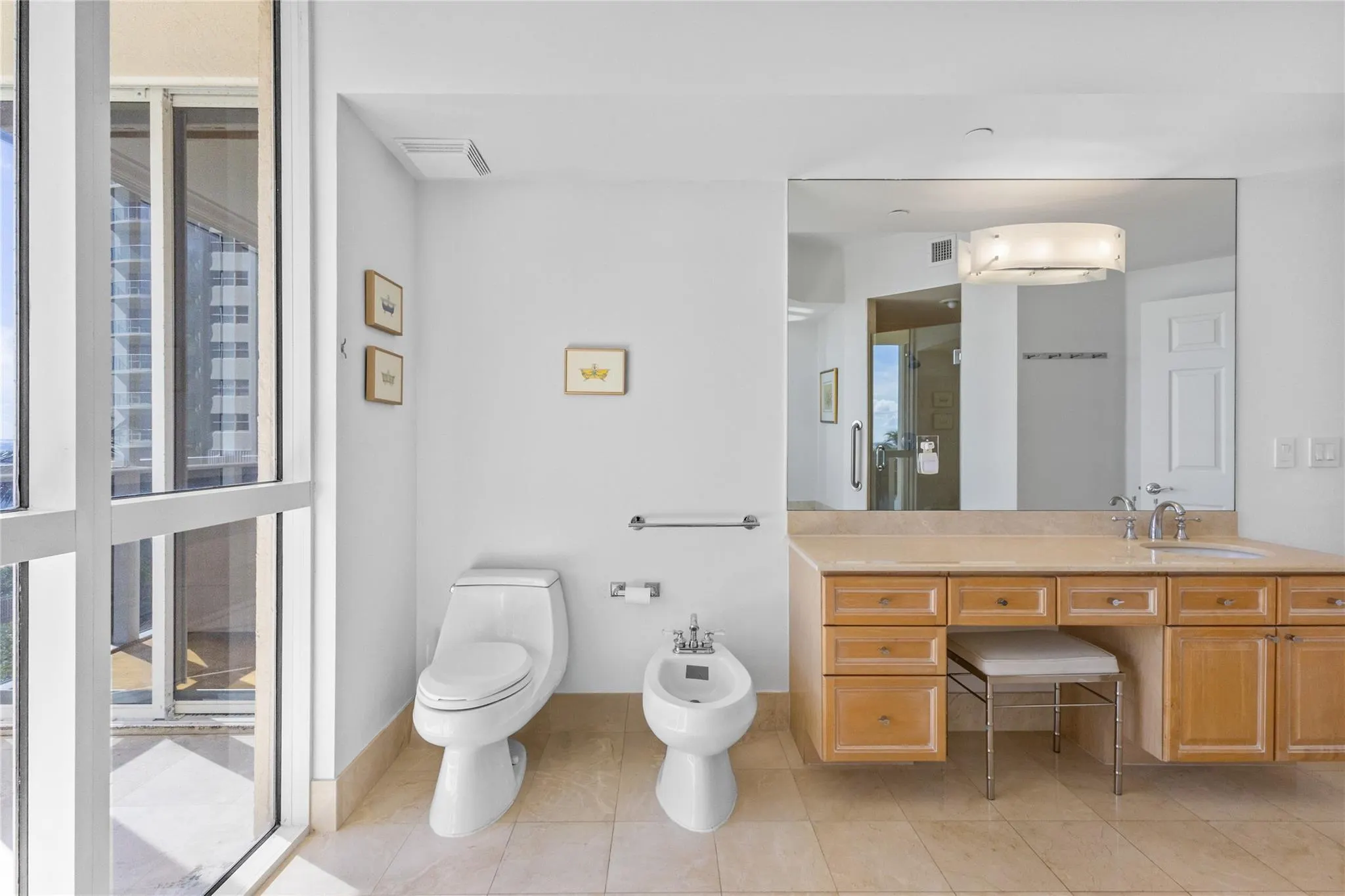 3200 N Ocean Blvd, #401