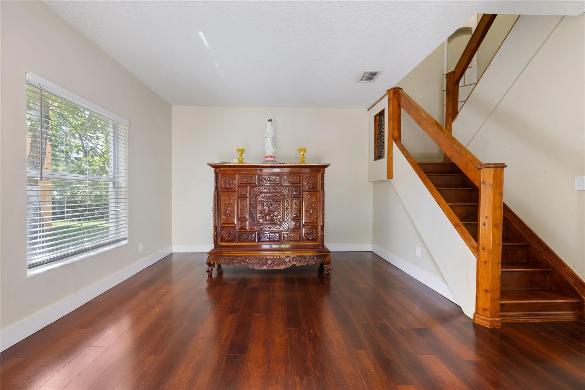 1512 SW 106th Ave