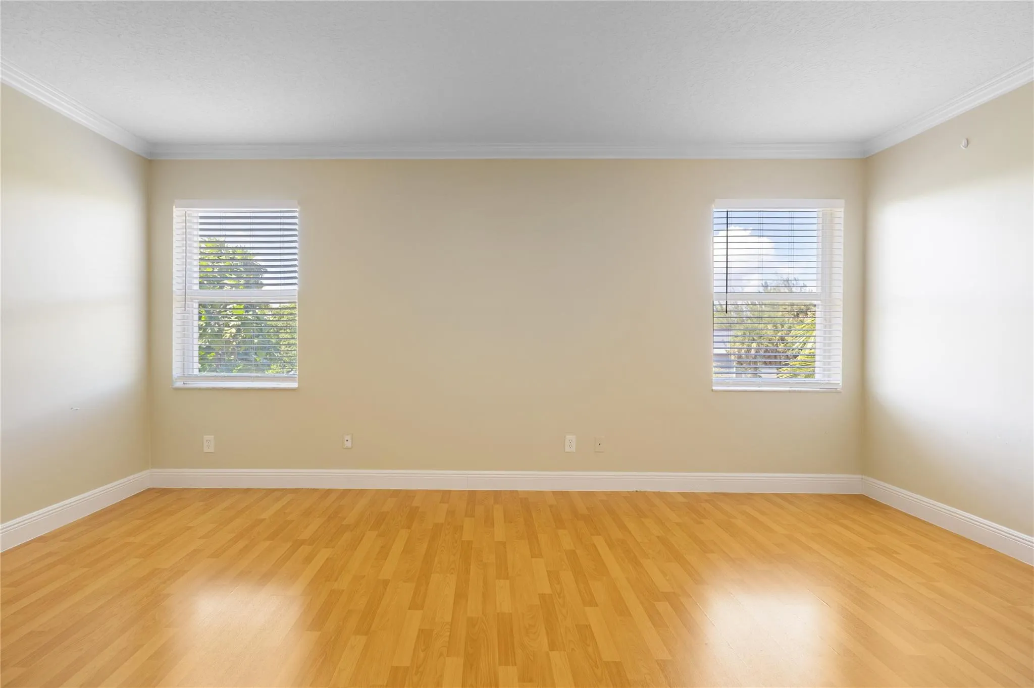 1512 SW 106th Ave