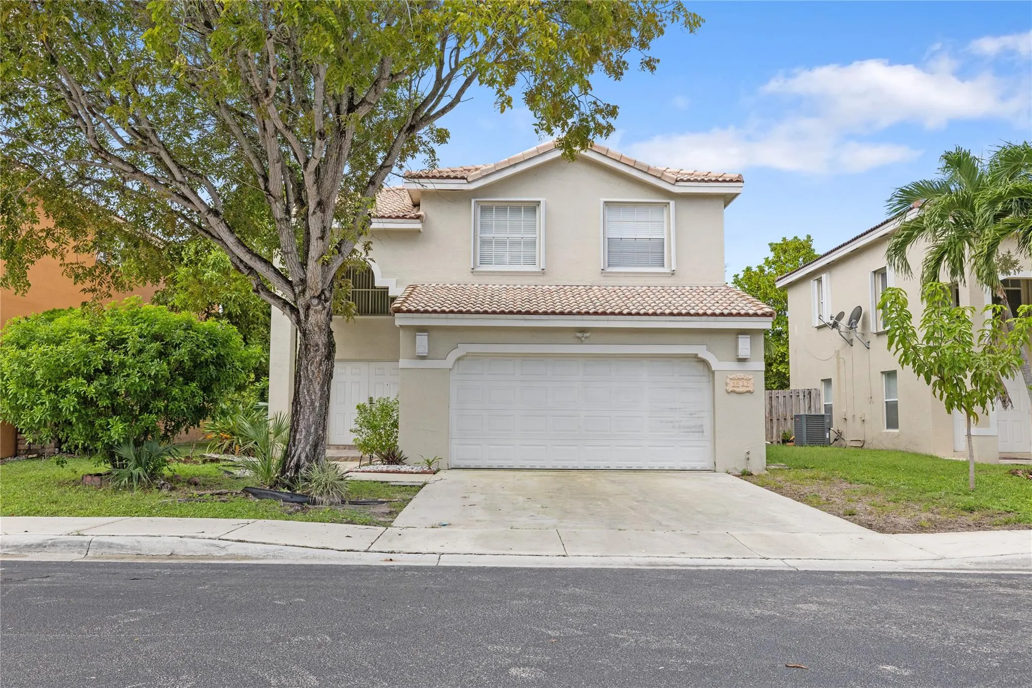1512 SW 106th Ave