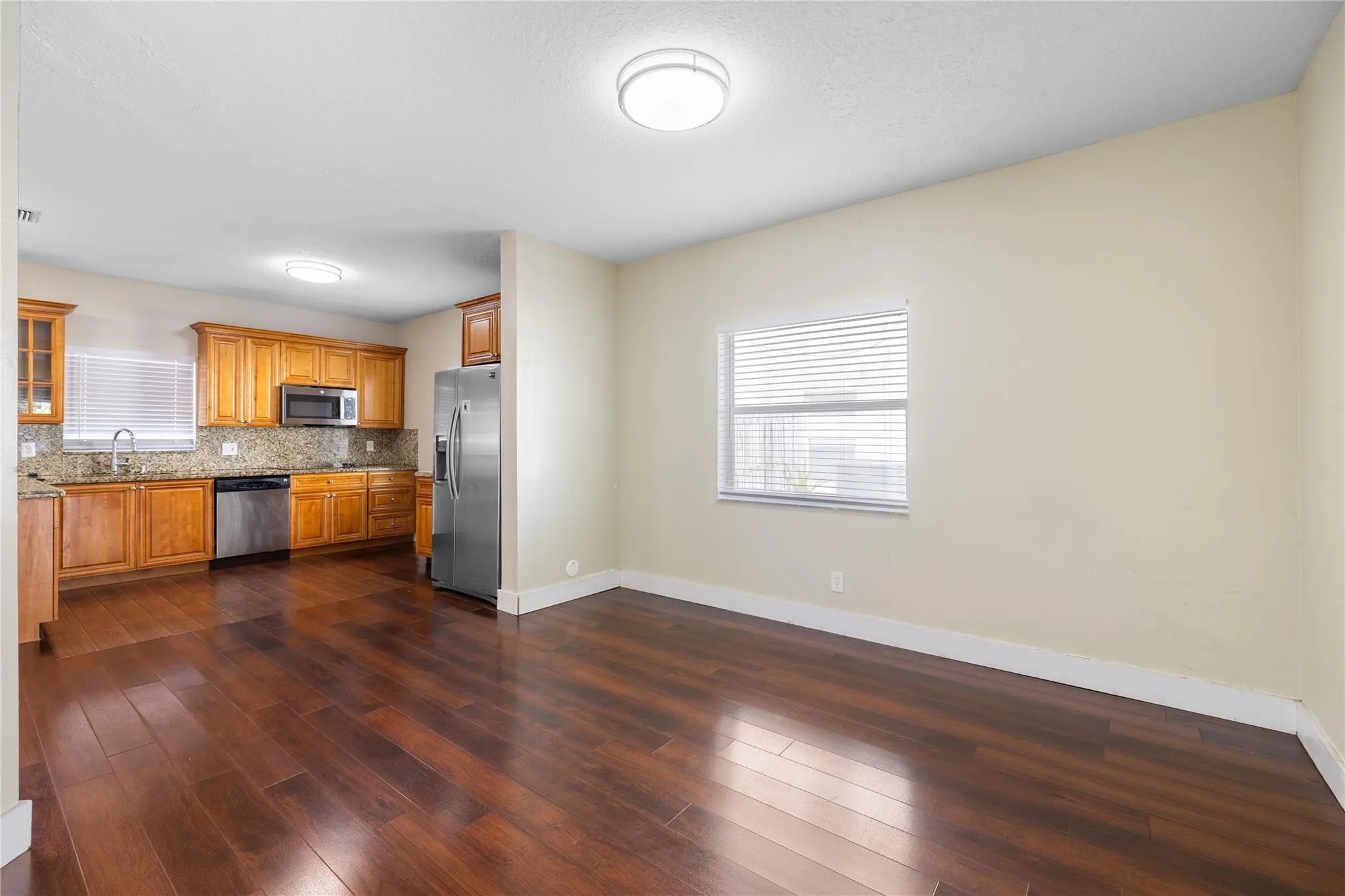 1512 SW 106th Ave