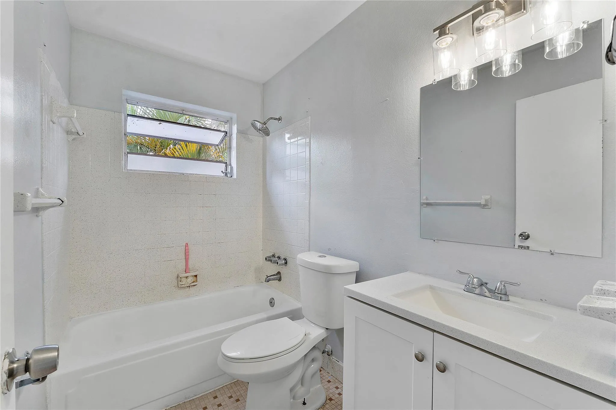 395 SW 15th St, #20