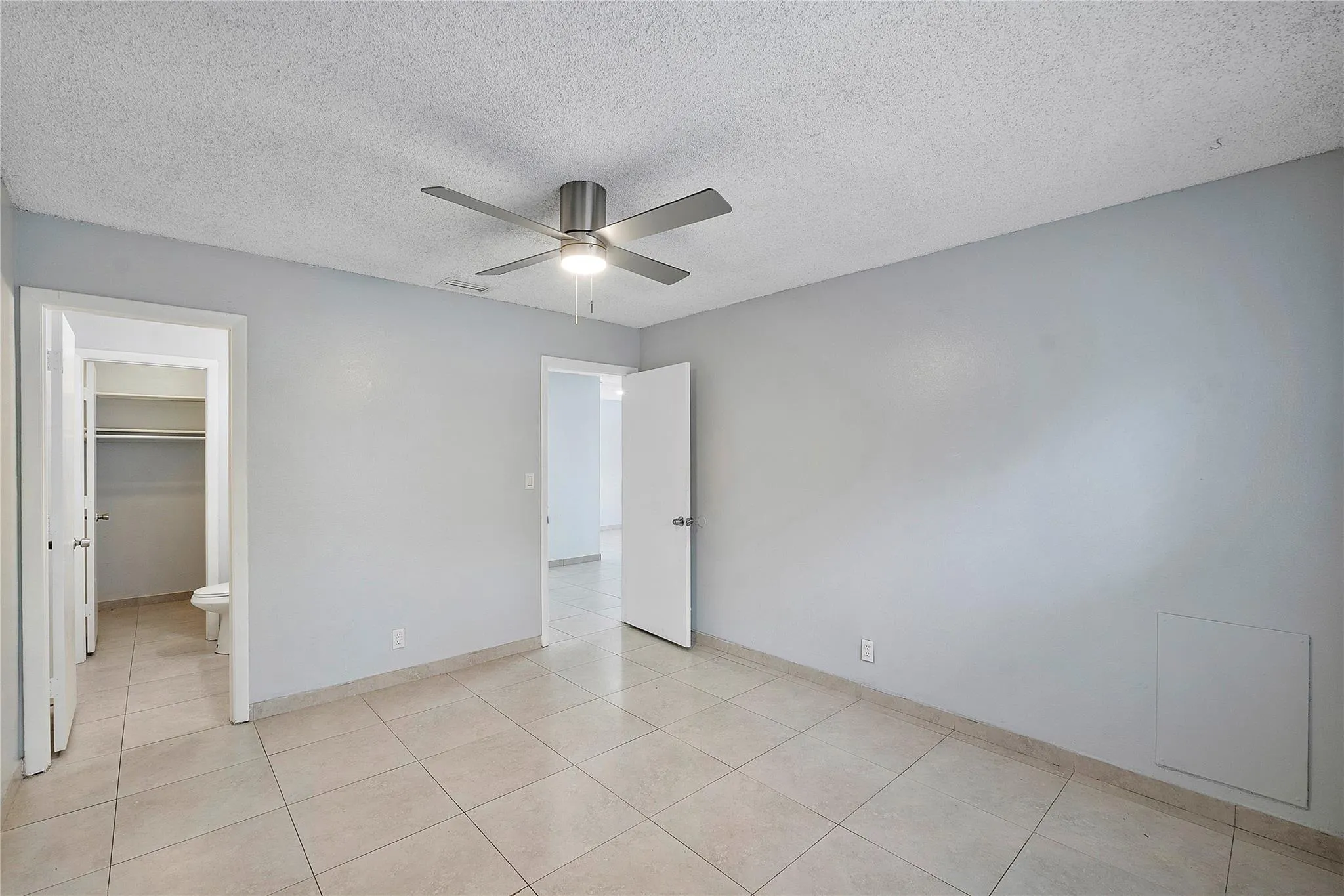 395 SW 15th St, #20