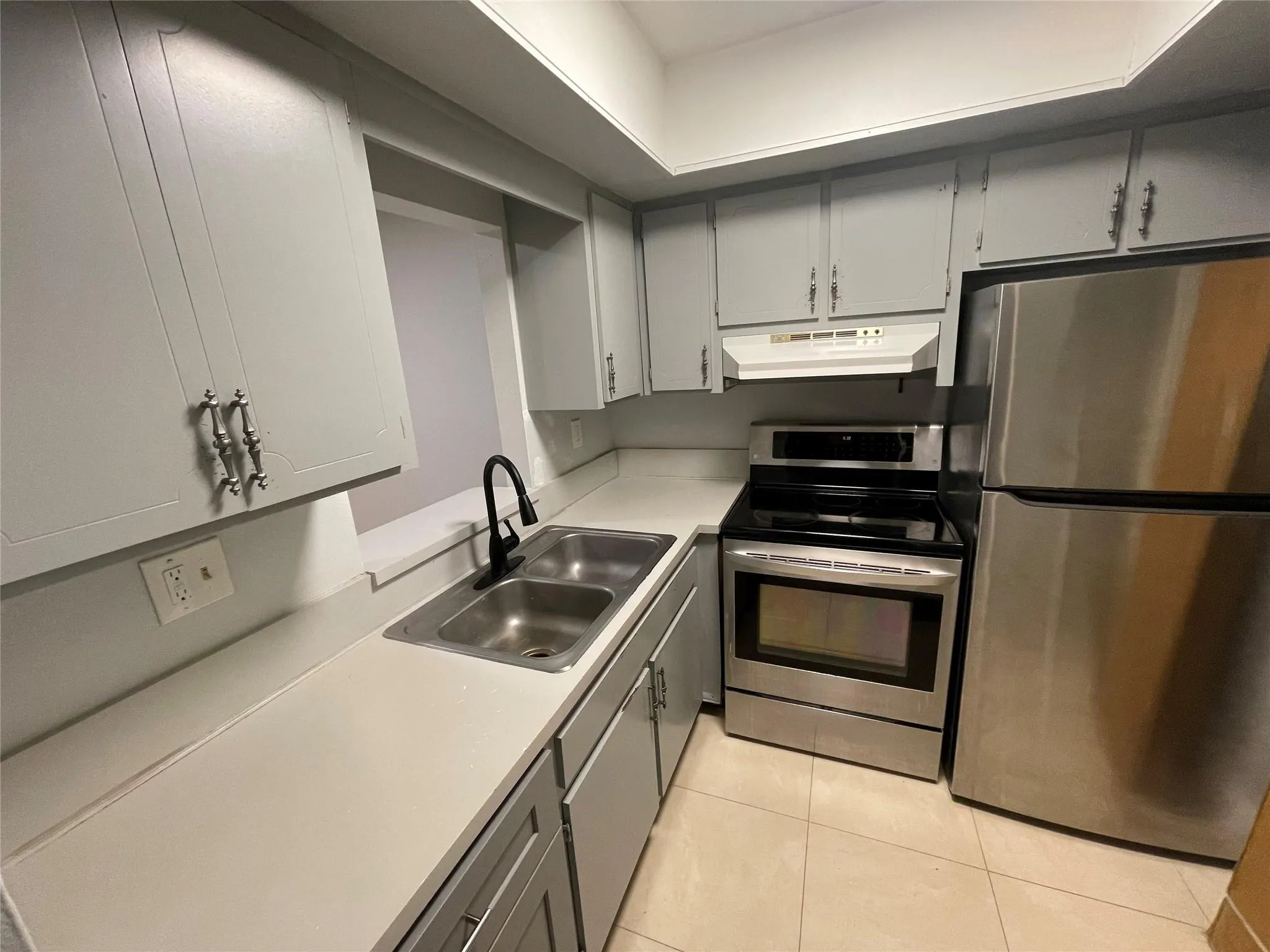 395 SW 15th St, #19