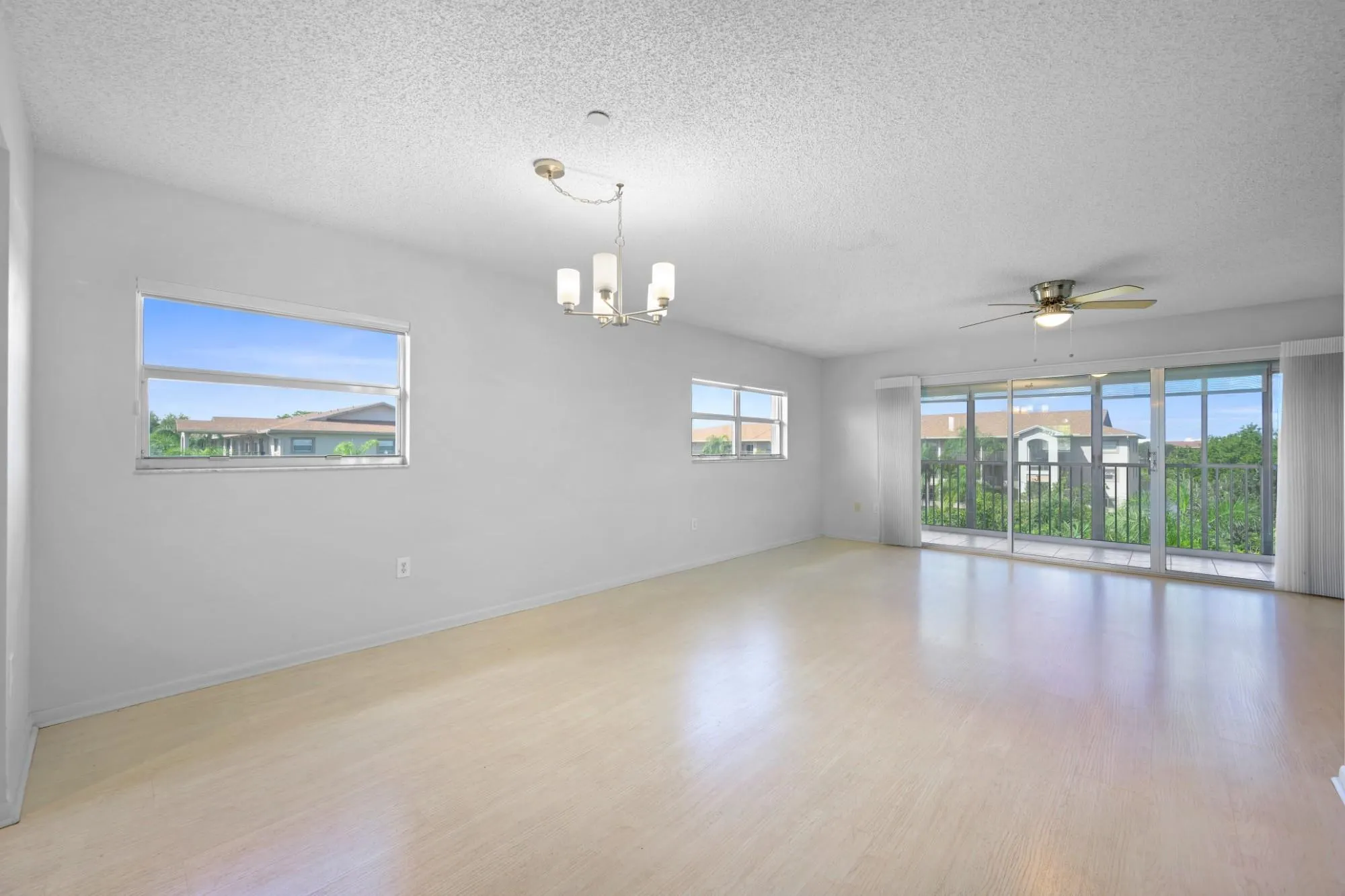 550 SW 137th Ave, #401L