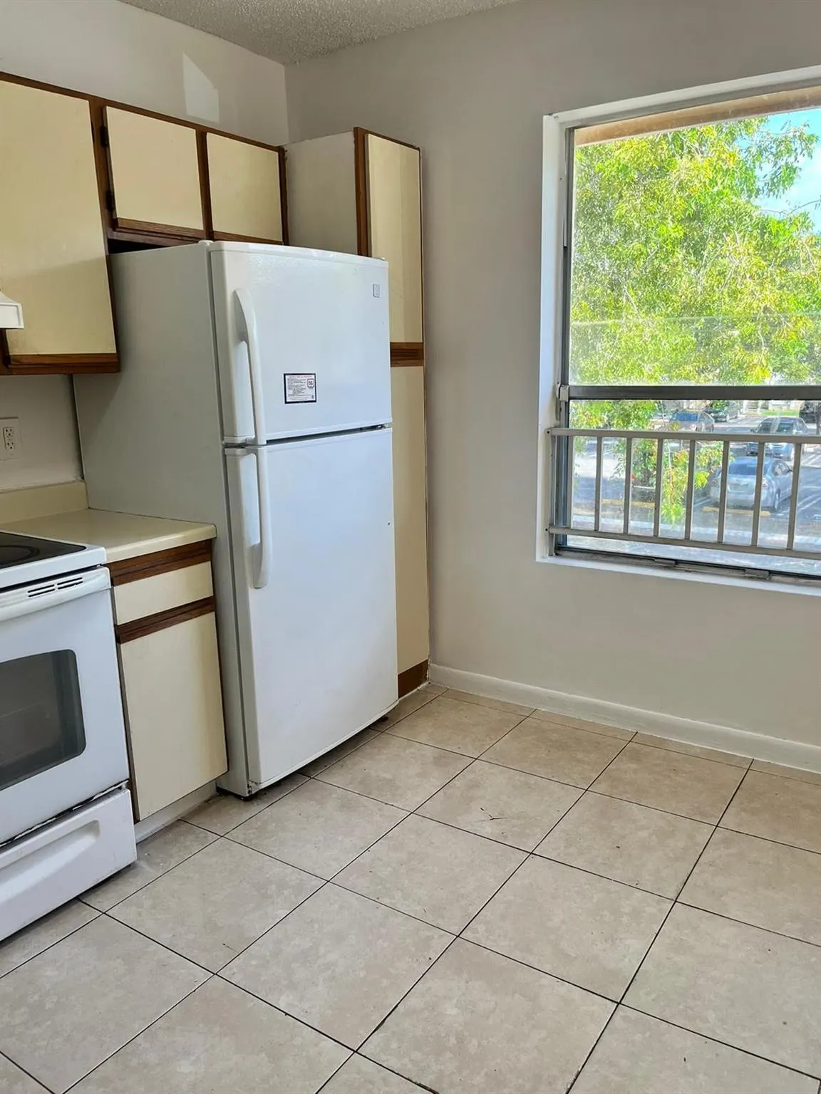 8030 SW 21st Ct, #8030