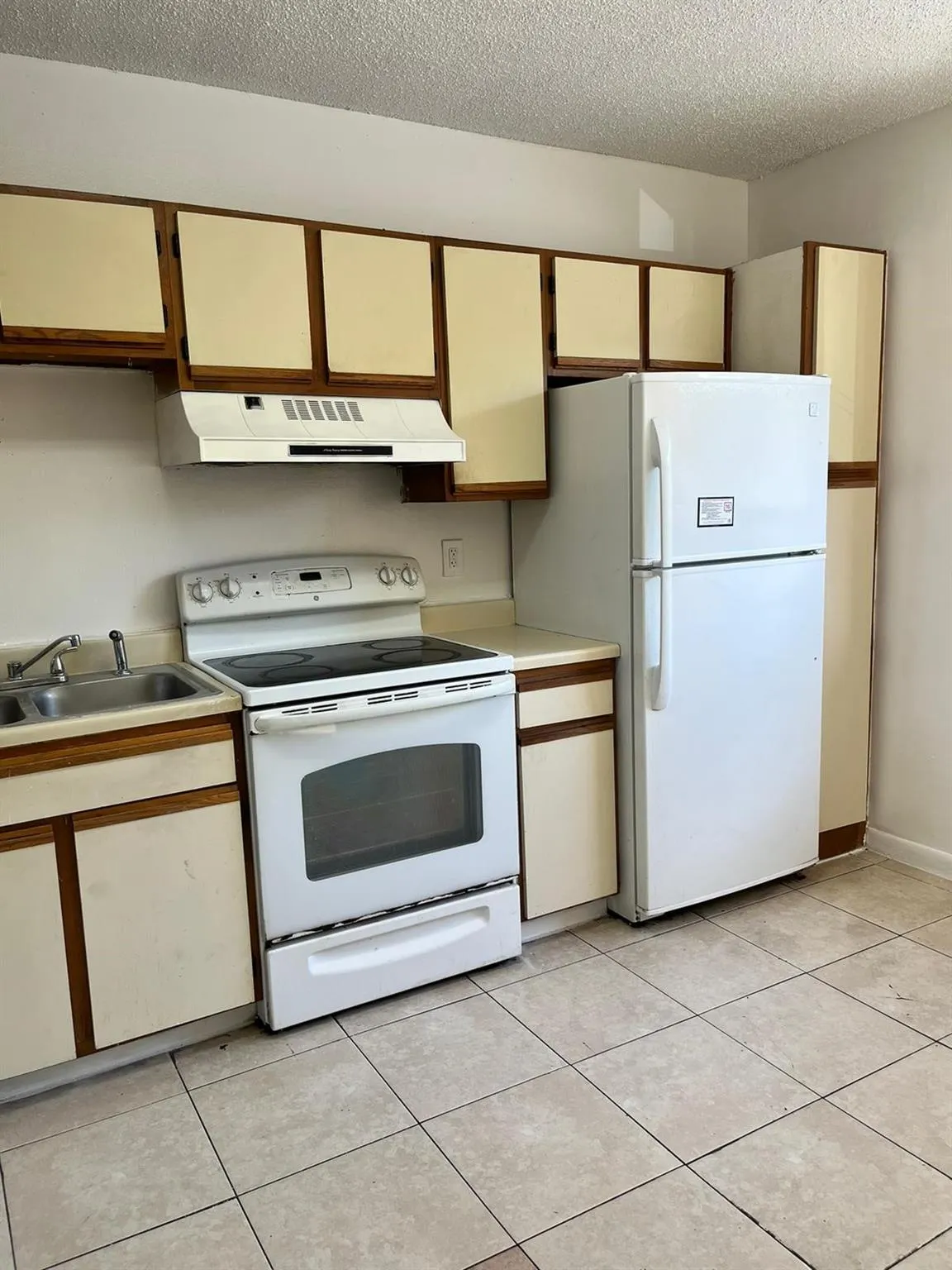 8030 SW 21st Ct, #8030