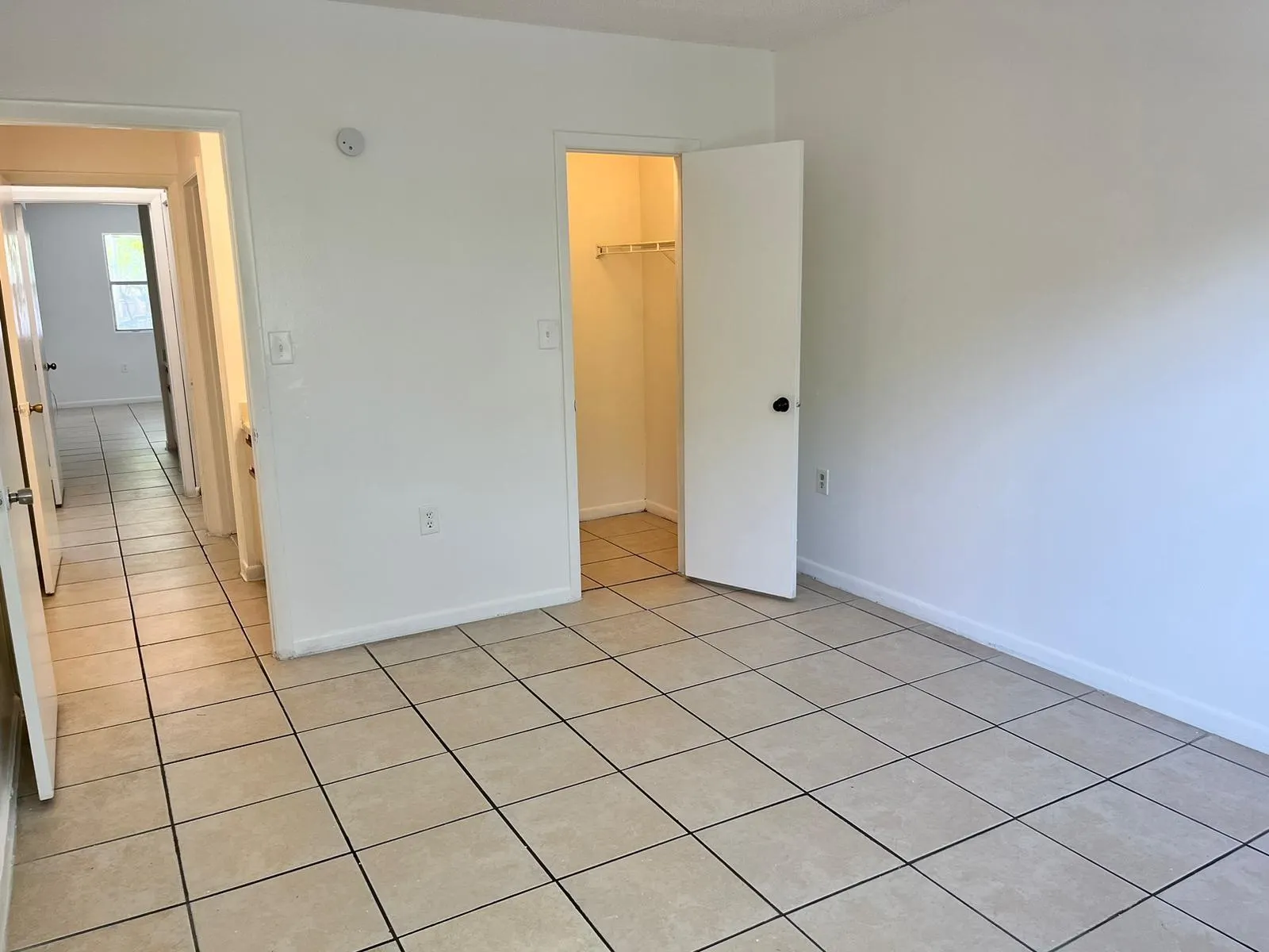 8030 SW 21st Ct, #8030