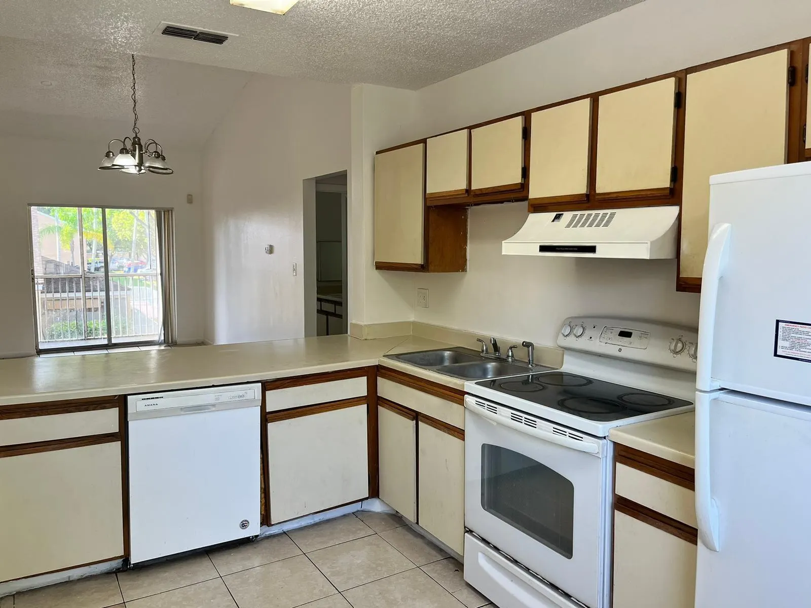 8030 SW 21st Ct, #8030