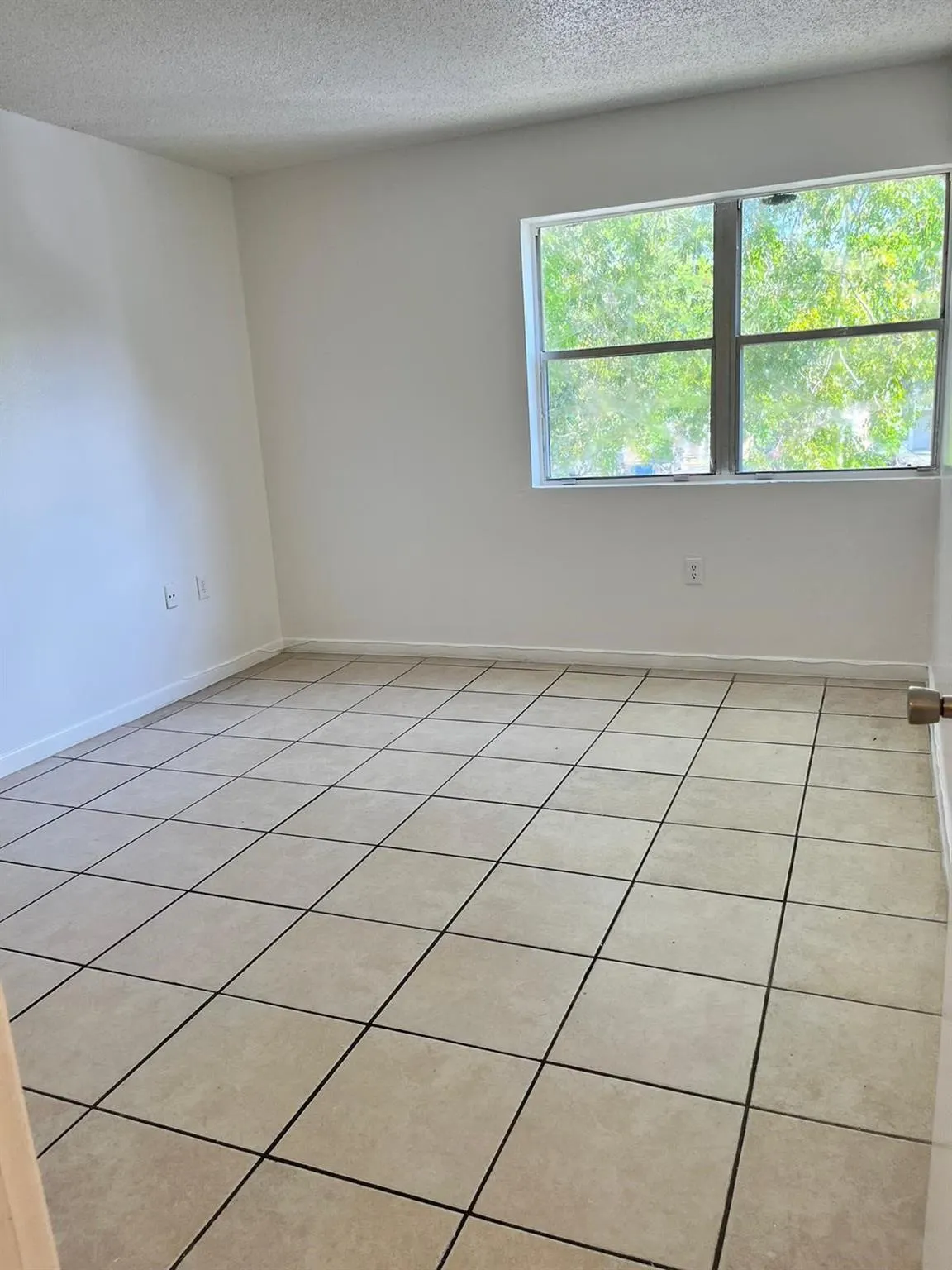 8030 SW 21st Ct, #8030