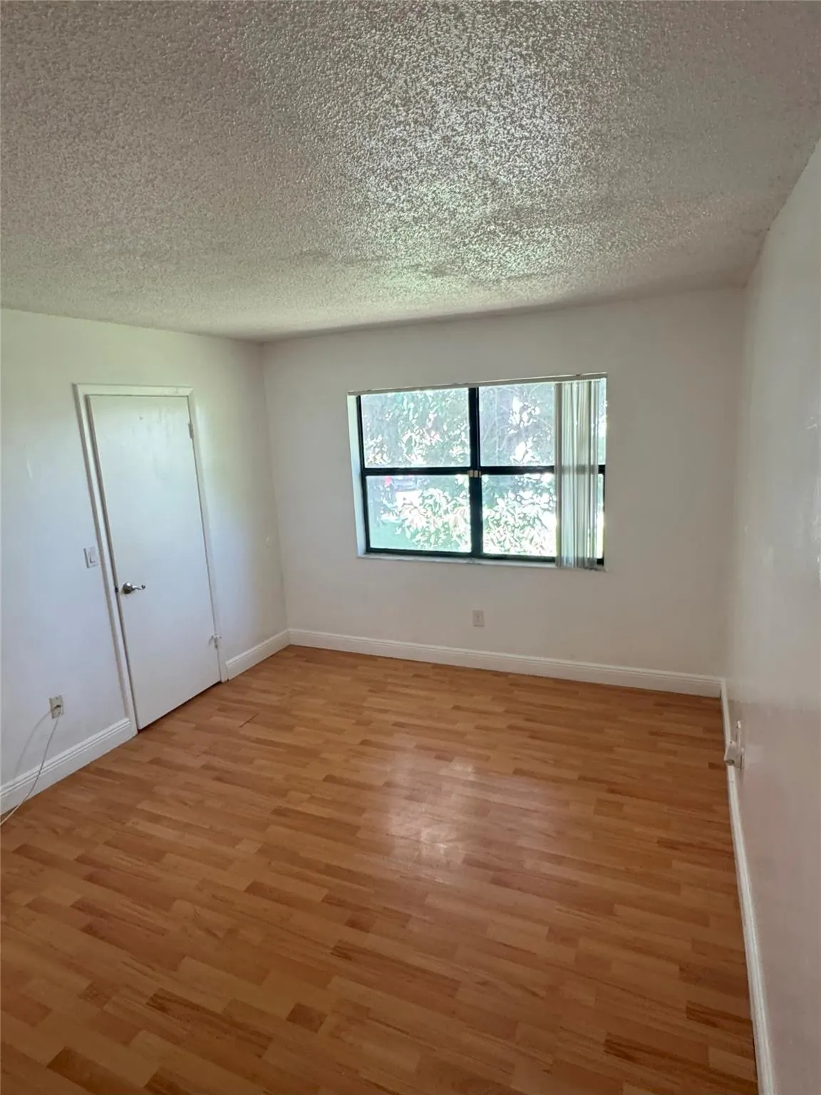 851 NE 209th Ter, #202