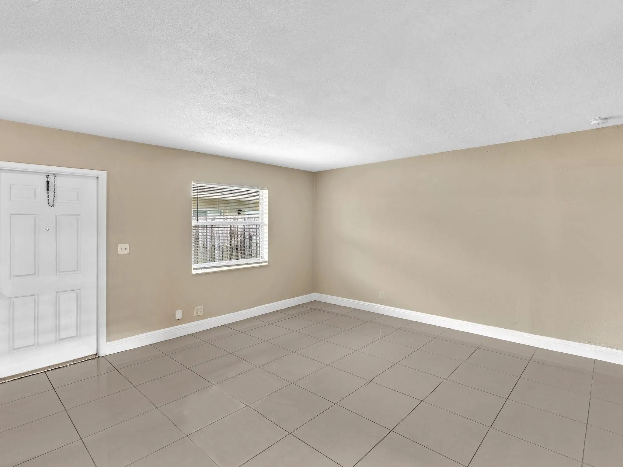 705 SW 15th Ave #3