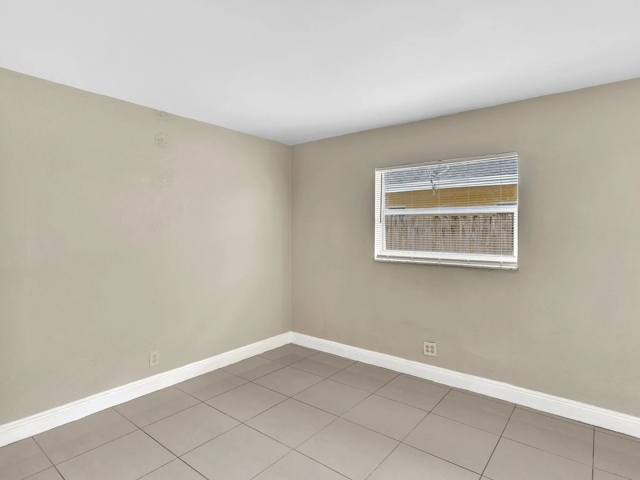 705 SW 15th Ave #3
