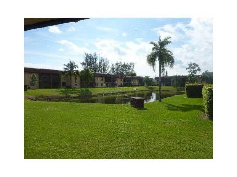 21895 Lake Forest Cir, #106