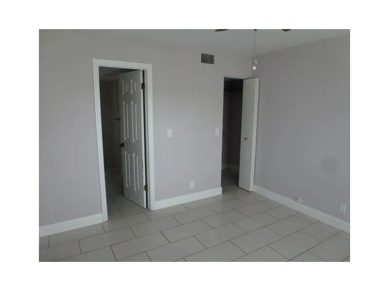 21895 Lake Forest Cir, #106