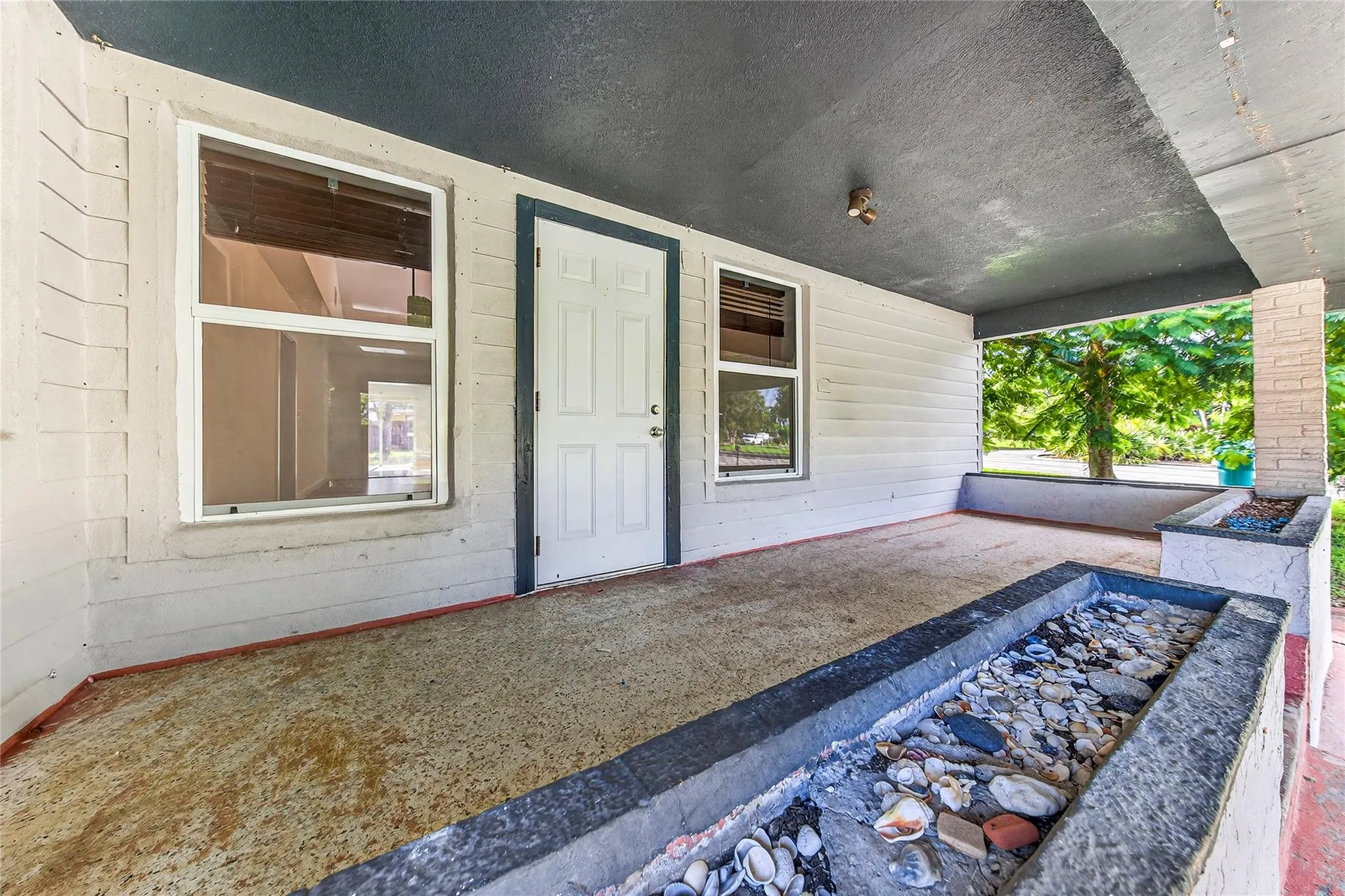 206 NW 5th Avenue